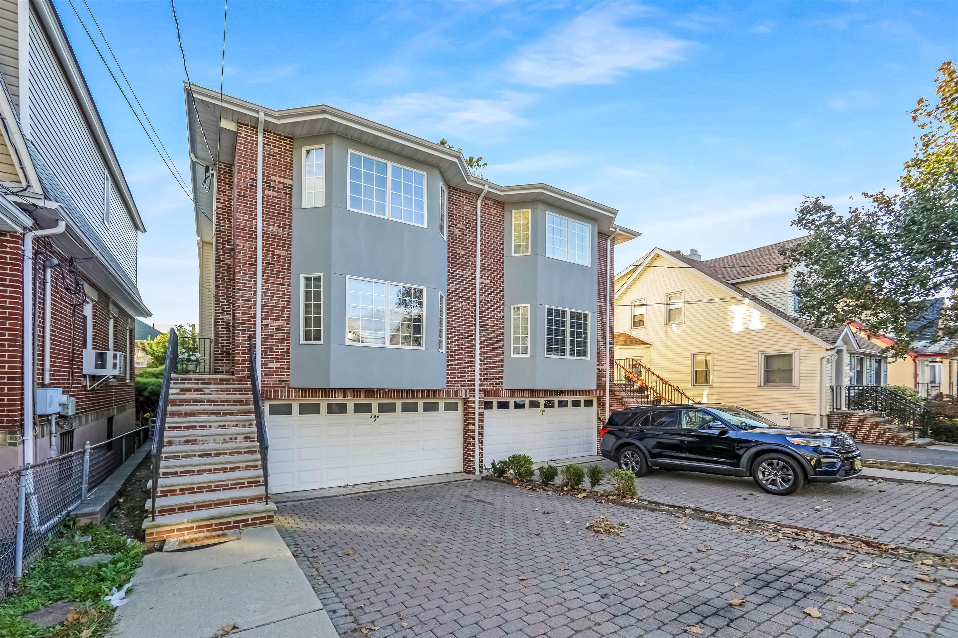 386A PARK AVE - Photo 3