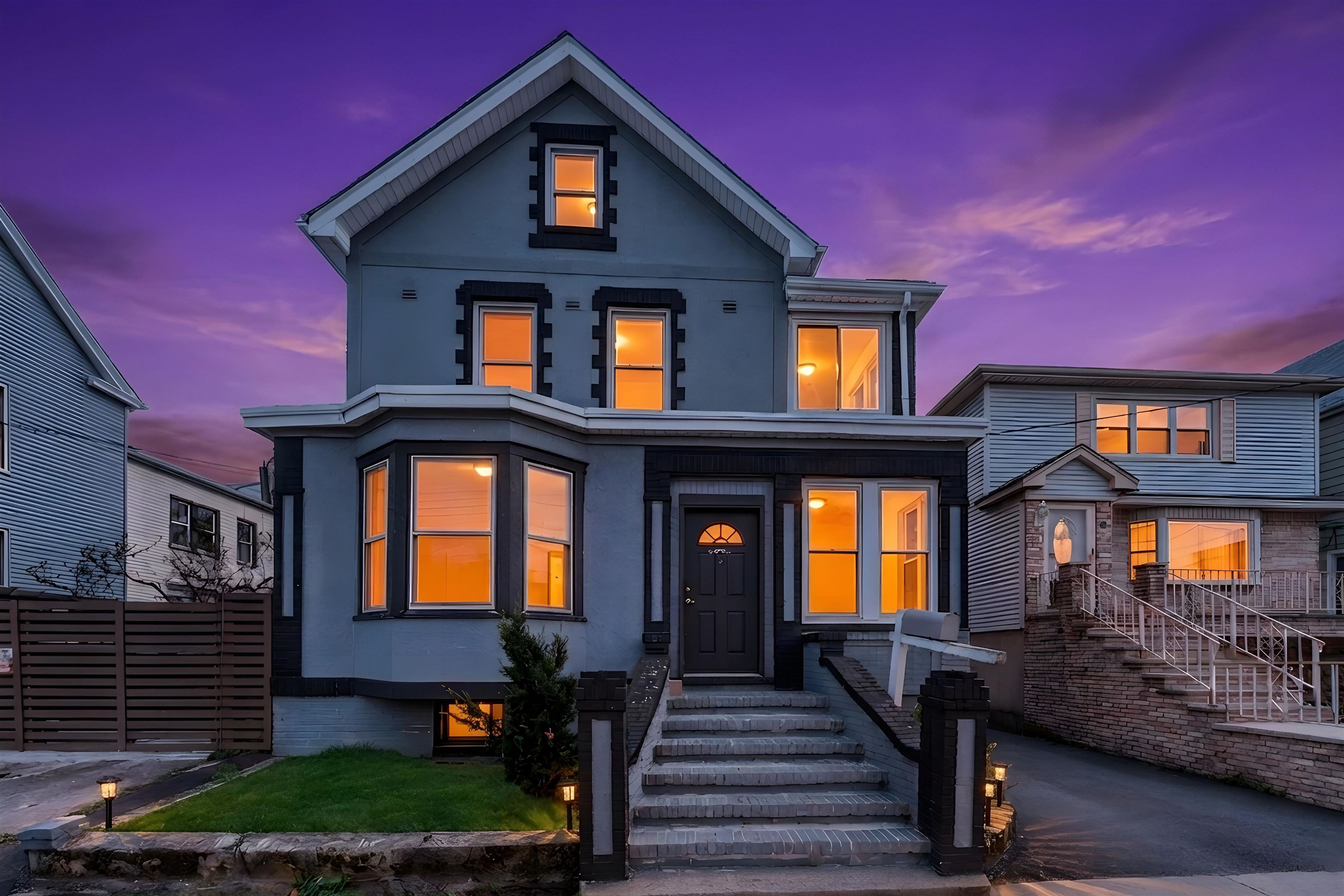 12 JULIETTE ST - Photo 1