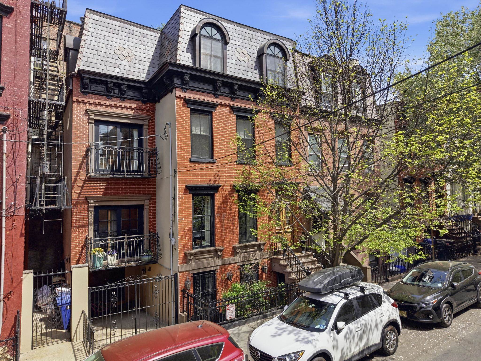 160 10TH ST