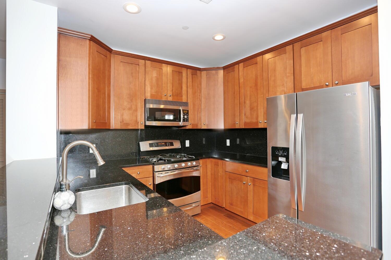 7400 RIVER RD - Photo 5