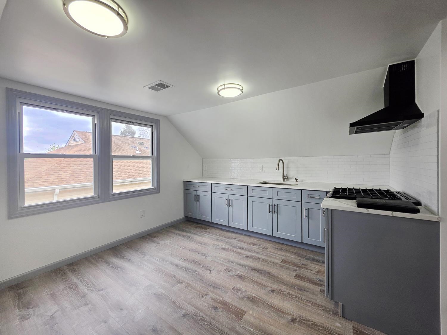 170 SUNSET AVE - Photo 3