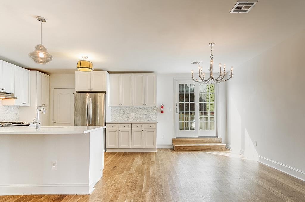 40 WEST 19TH ST - Photo 4