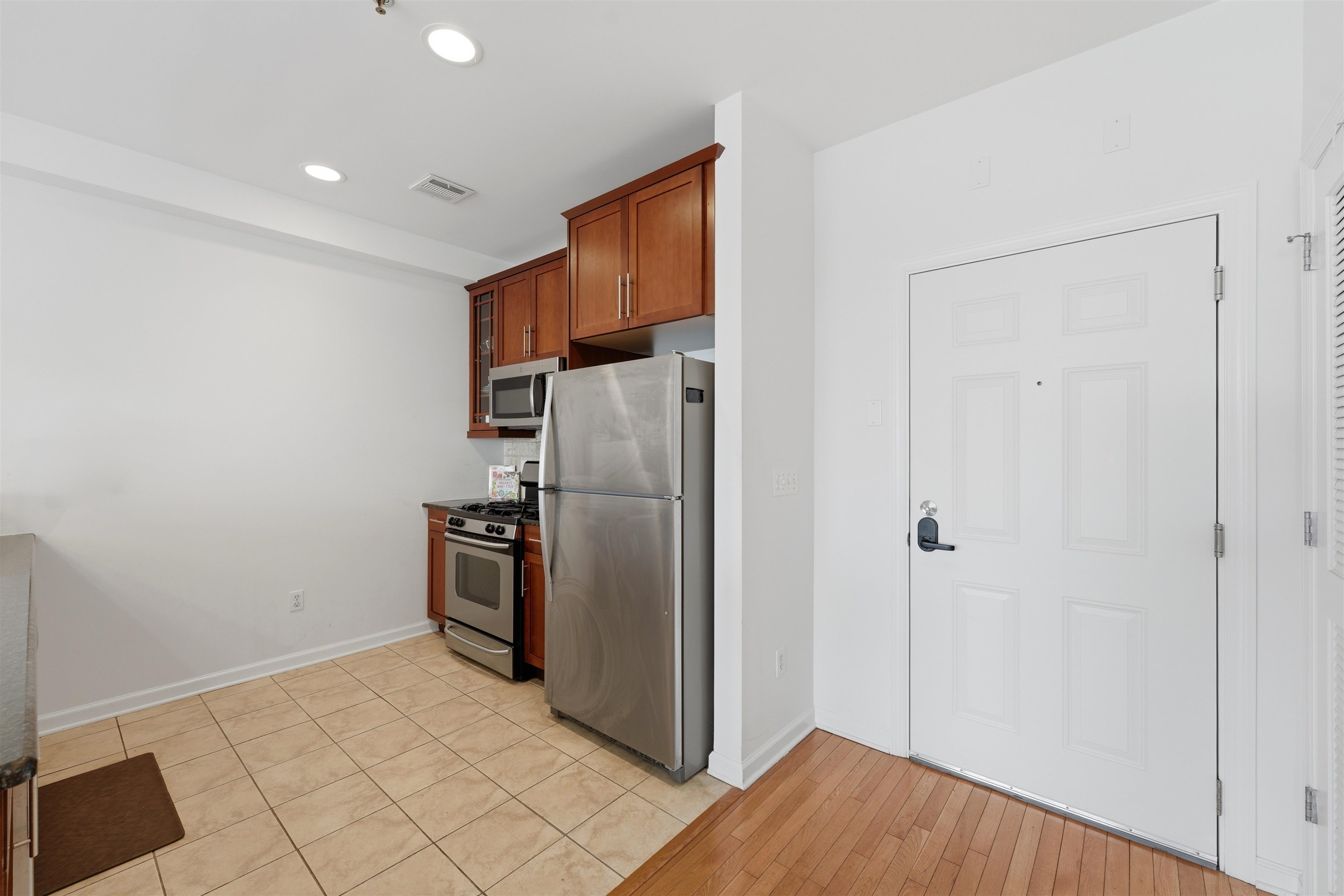203-207 HACKENSACK PLANK RD #5B