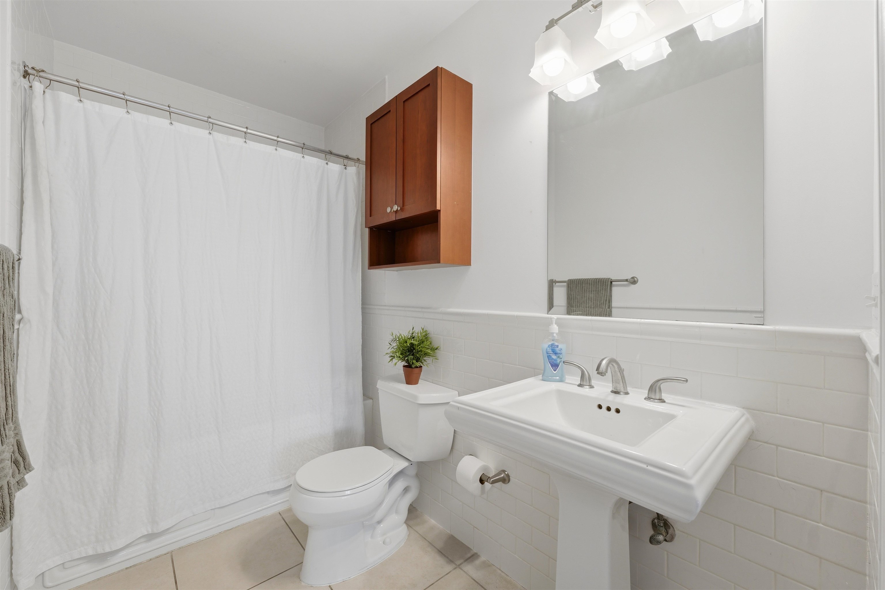 203-207 HACKENSACK PLANK RD #5B