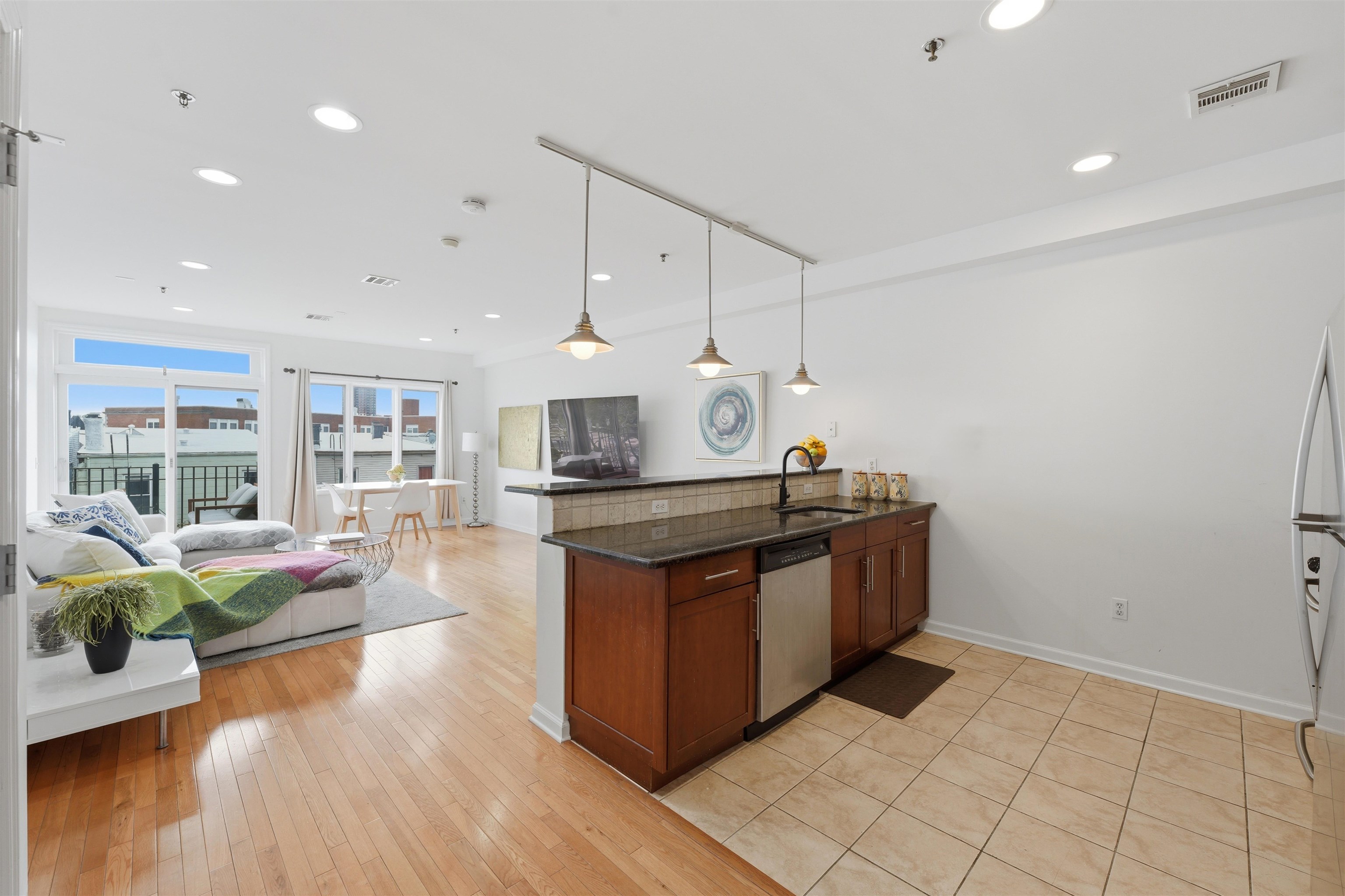 203-207 HACKENSACK PLANK RD #5B