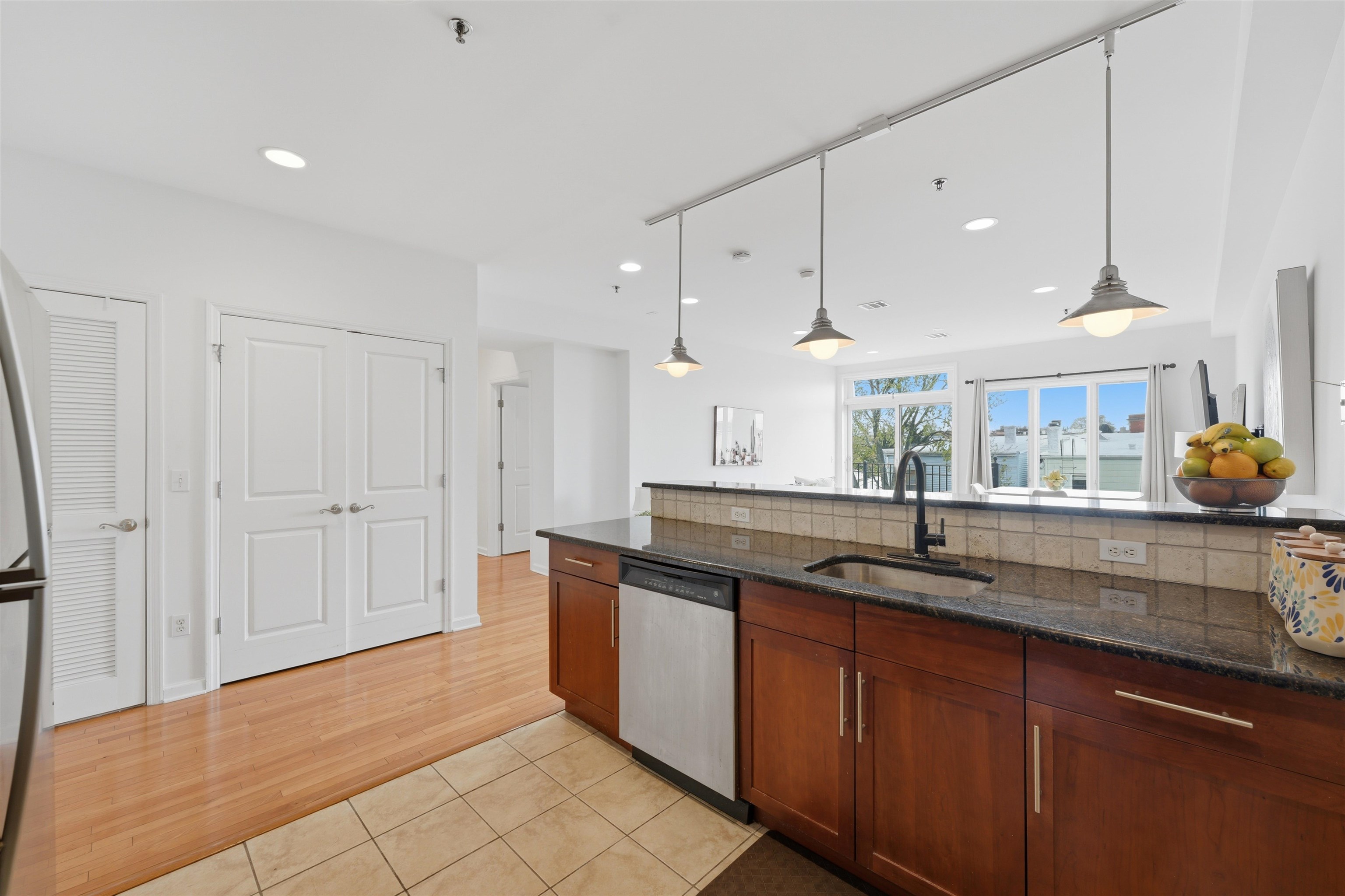203-207 HACKENSACK PLANK RD #5B