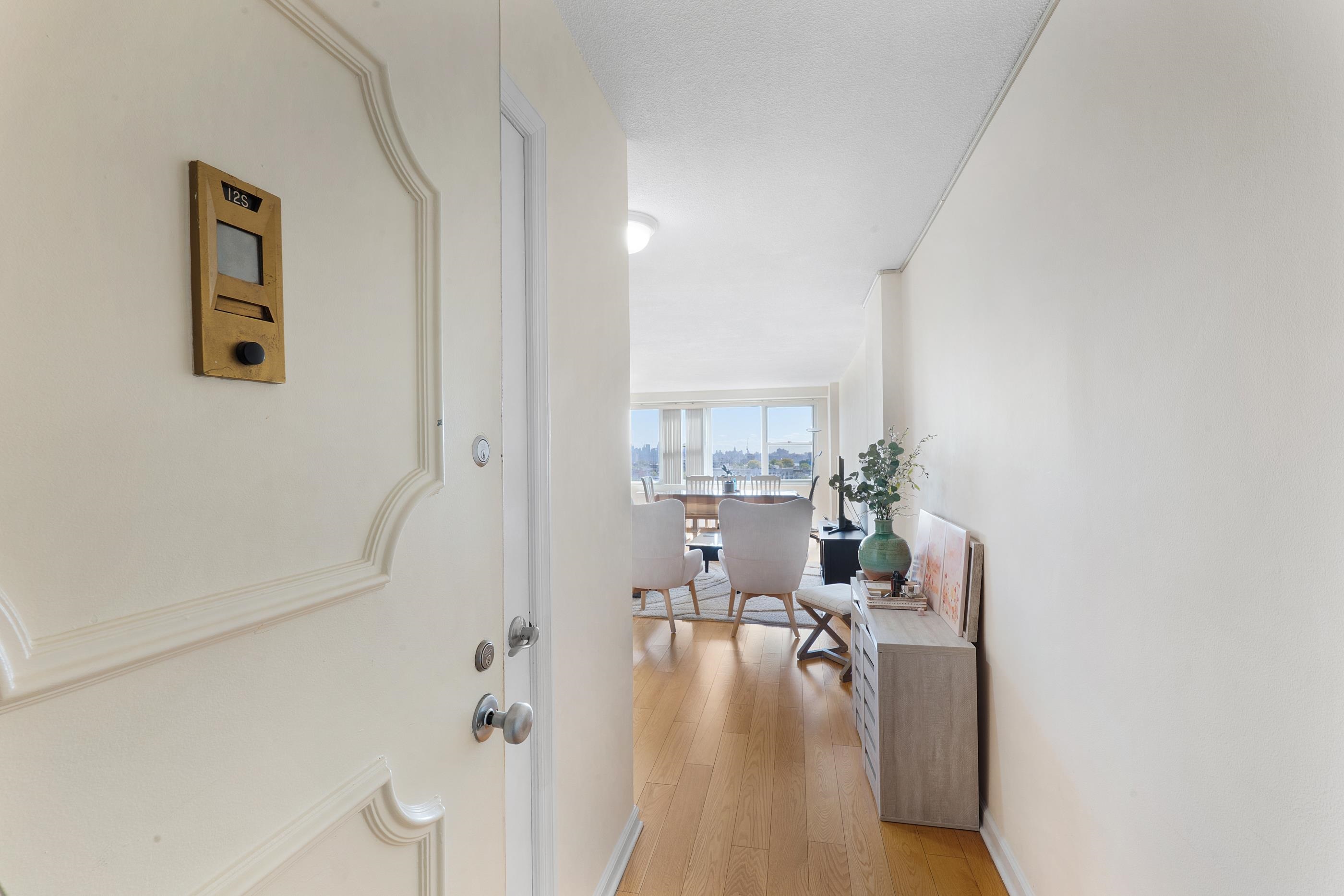 201 ST PAULS AVE - Photo 2