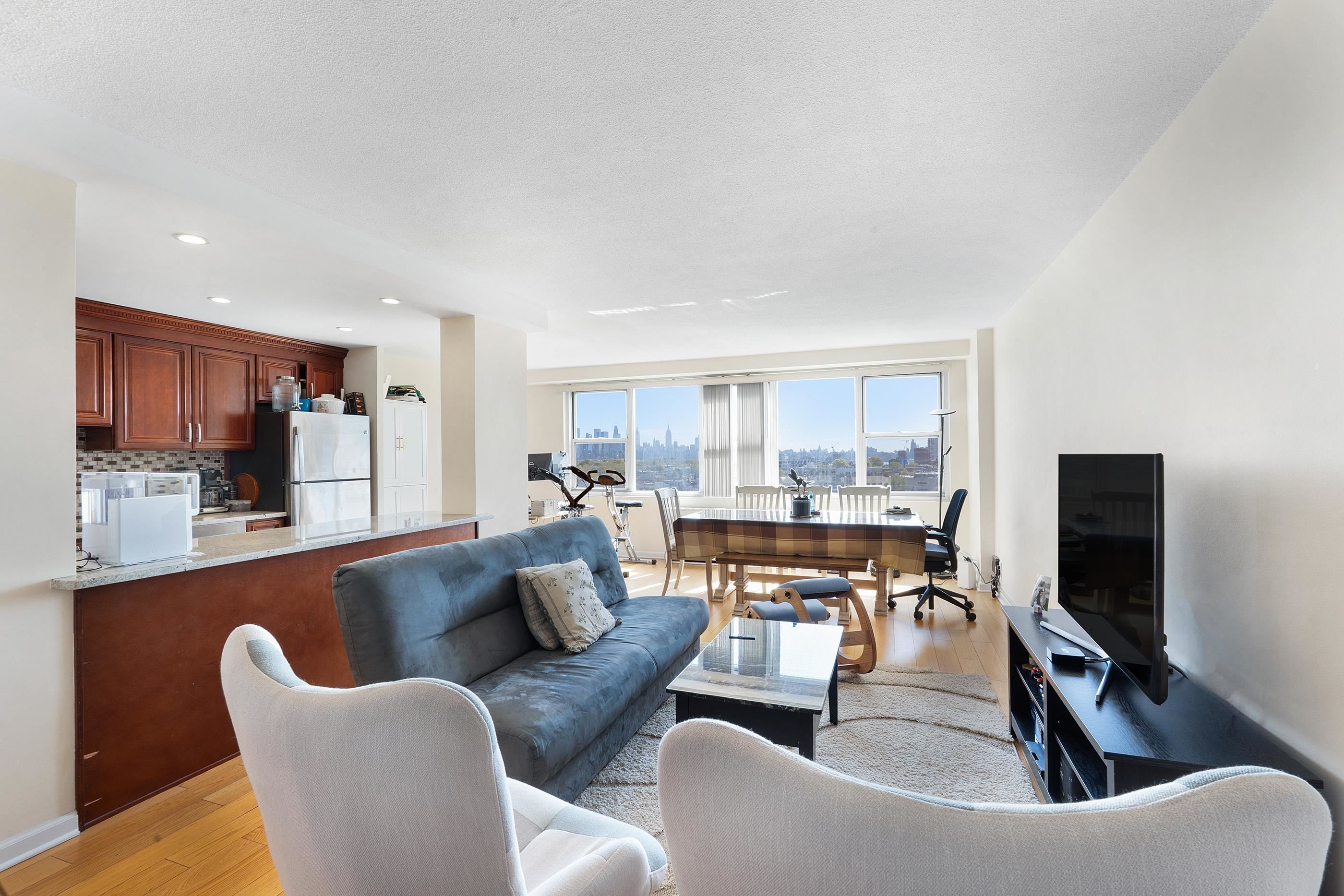 201 ST PAULS AVE - Photo 4