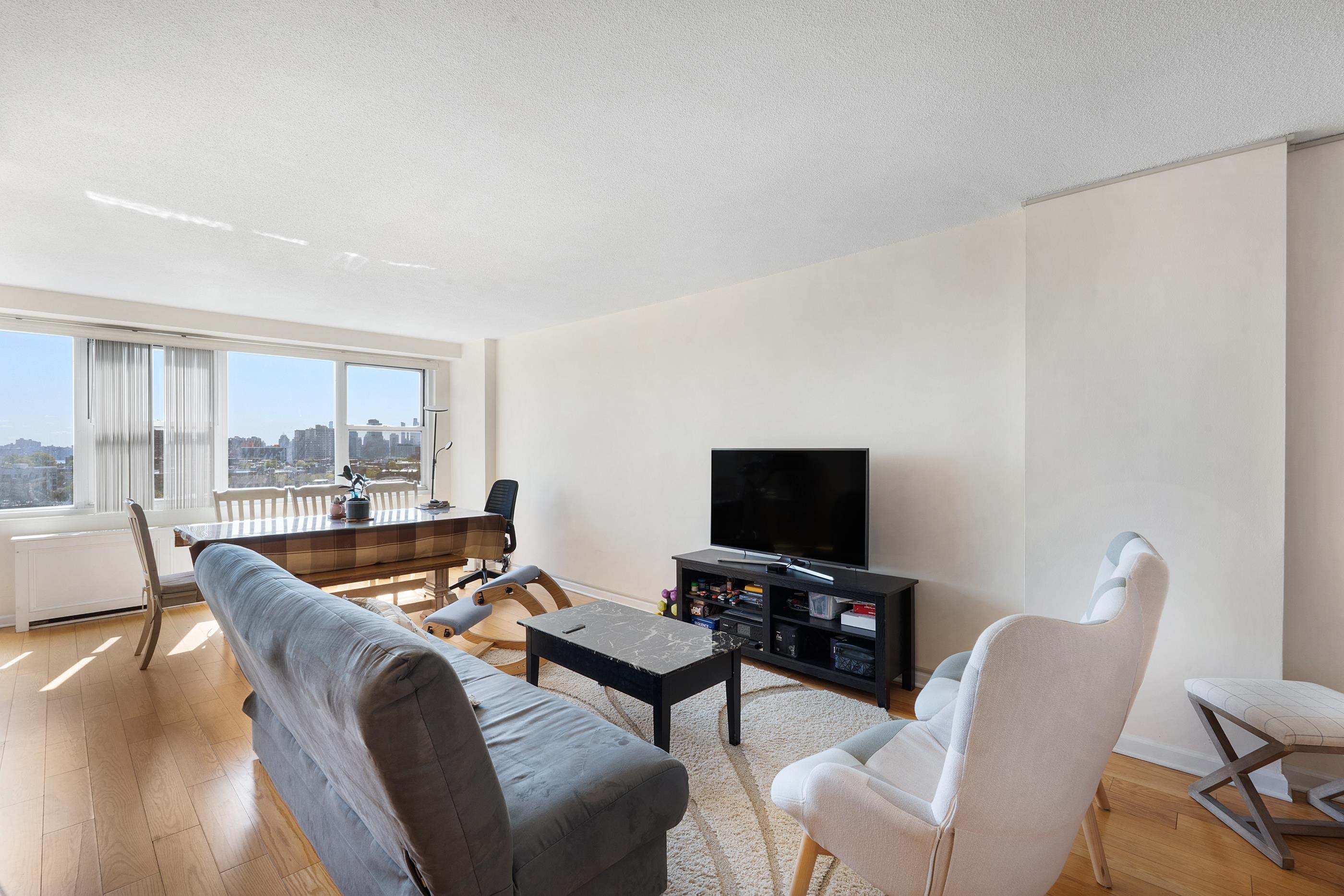 201 ST PAULS AVE - Photo 5