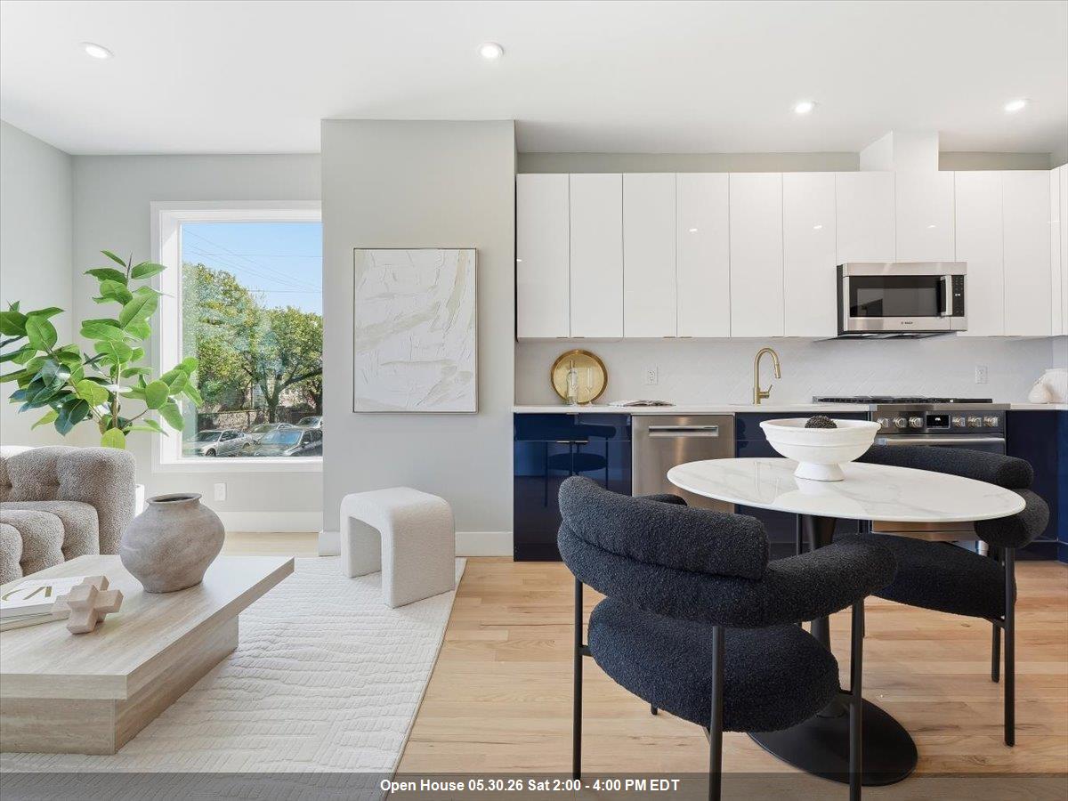 437 OGDEN AVE - Photo 1