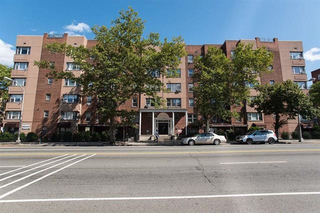 2520 KENNEDY BLVD #5A