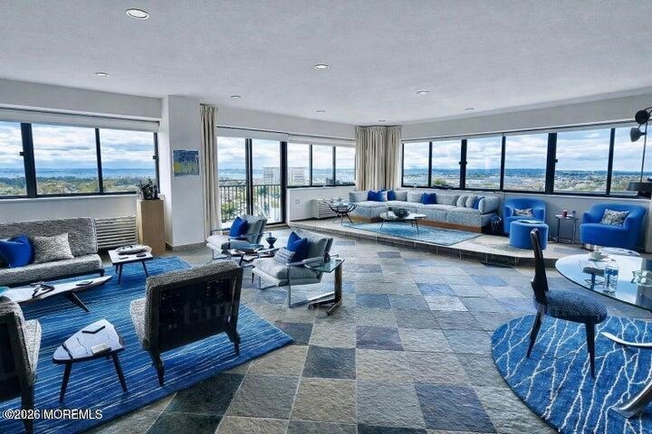55 OCEAN AVE - Photo 4