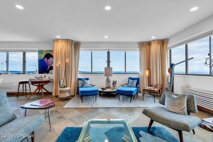 55 OCEAN AVE - Photo 2
