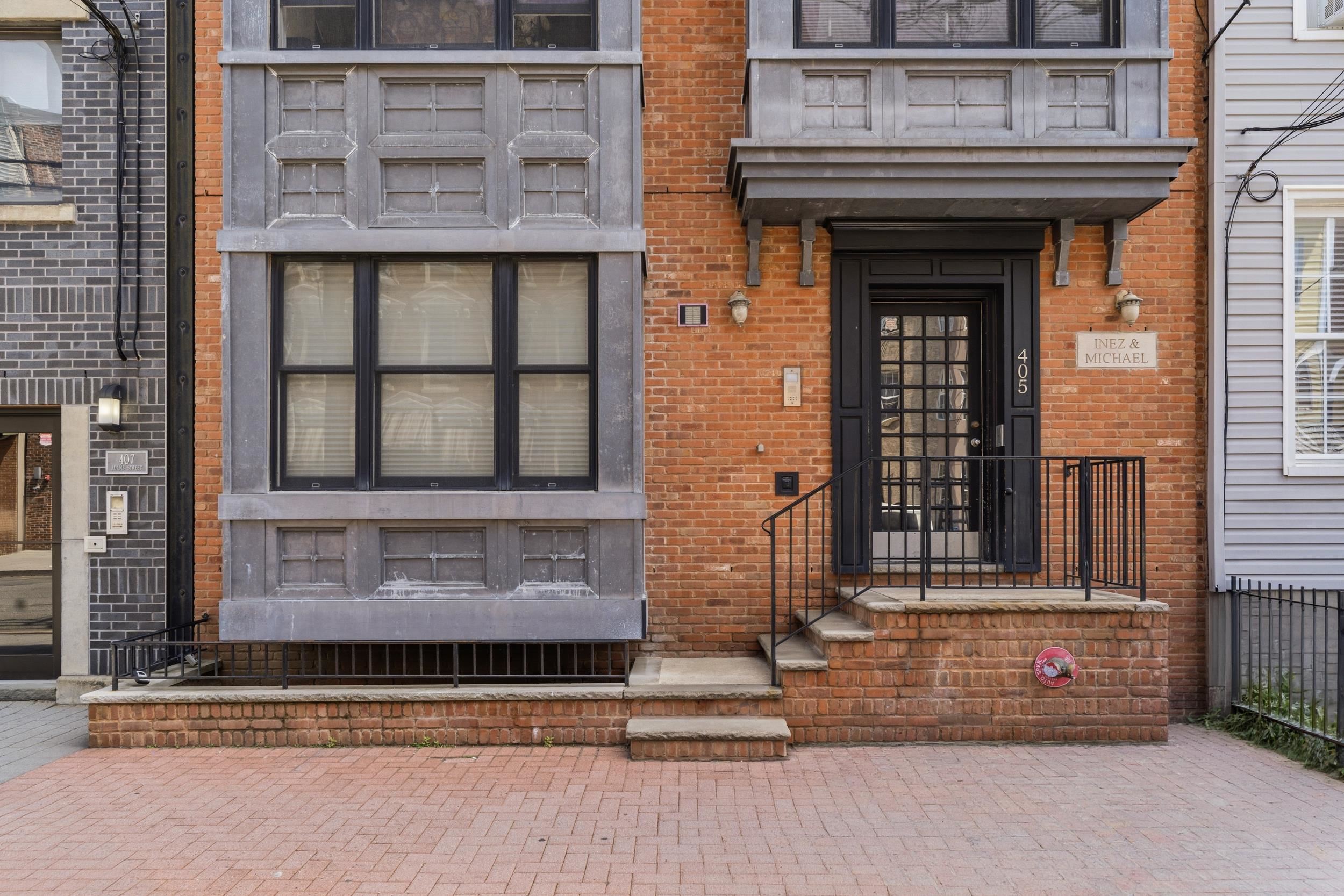 405 Adams St #3