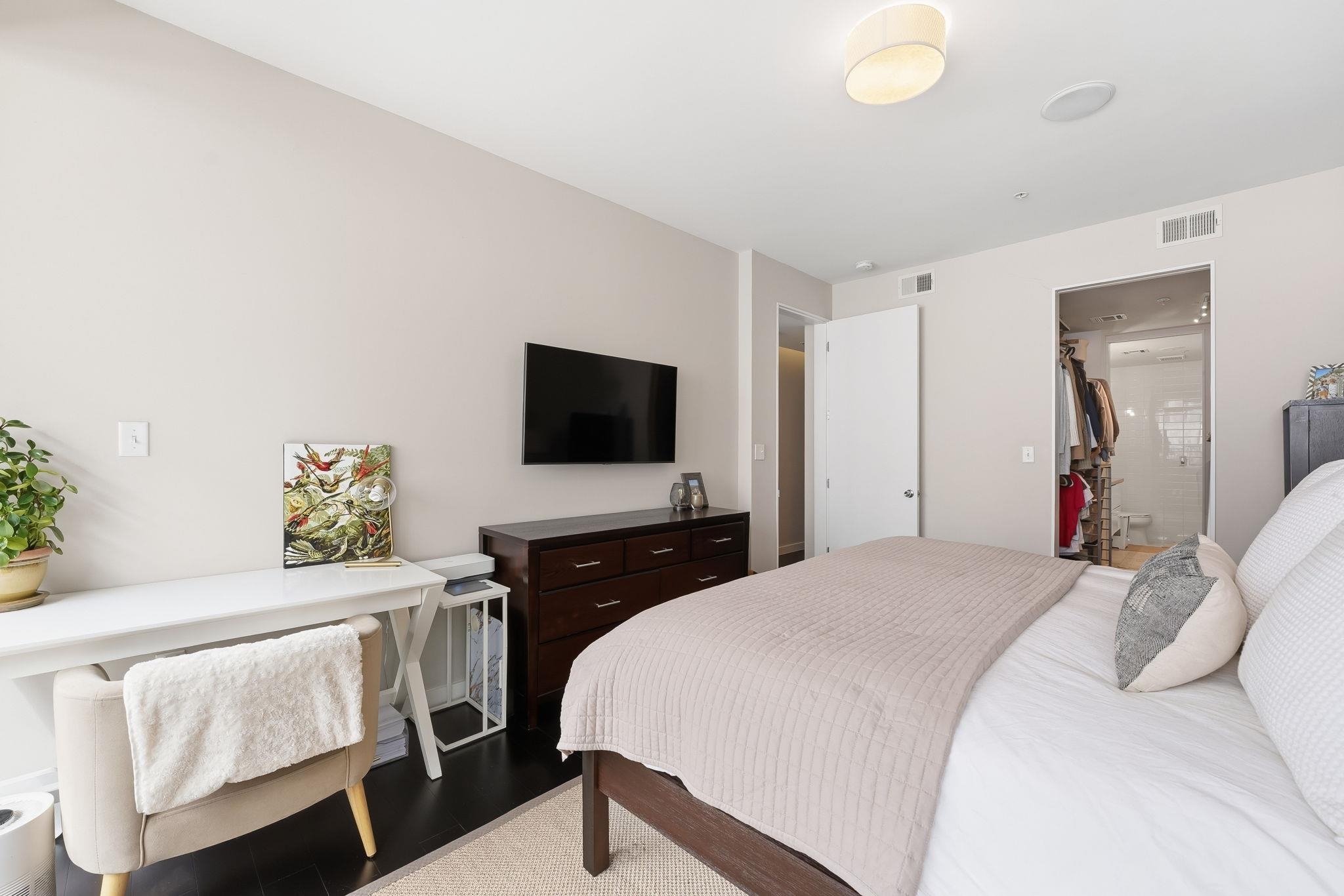 93 BRIGHT ST #2