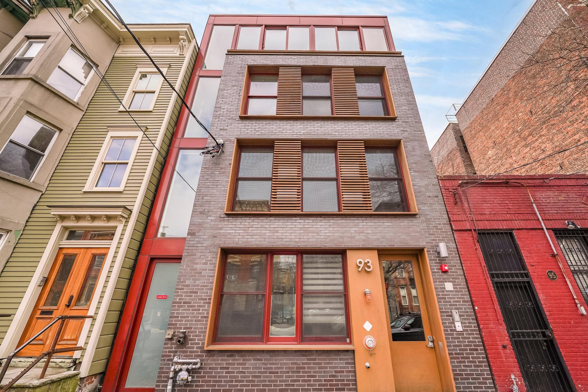 93 BRIGHT ST #2