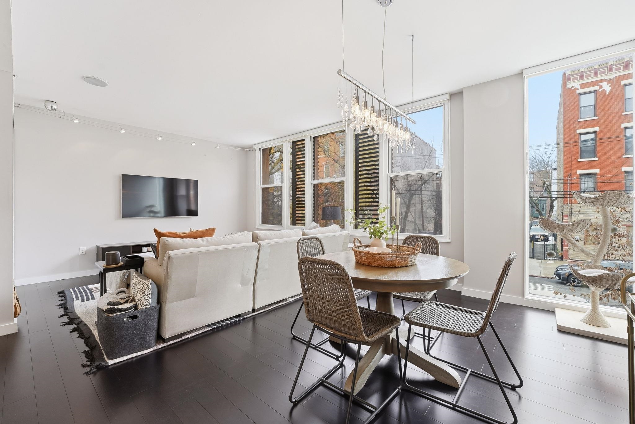 93 BRIGHT ST #2