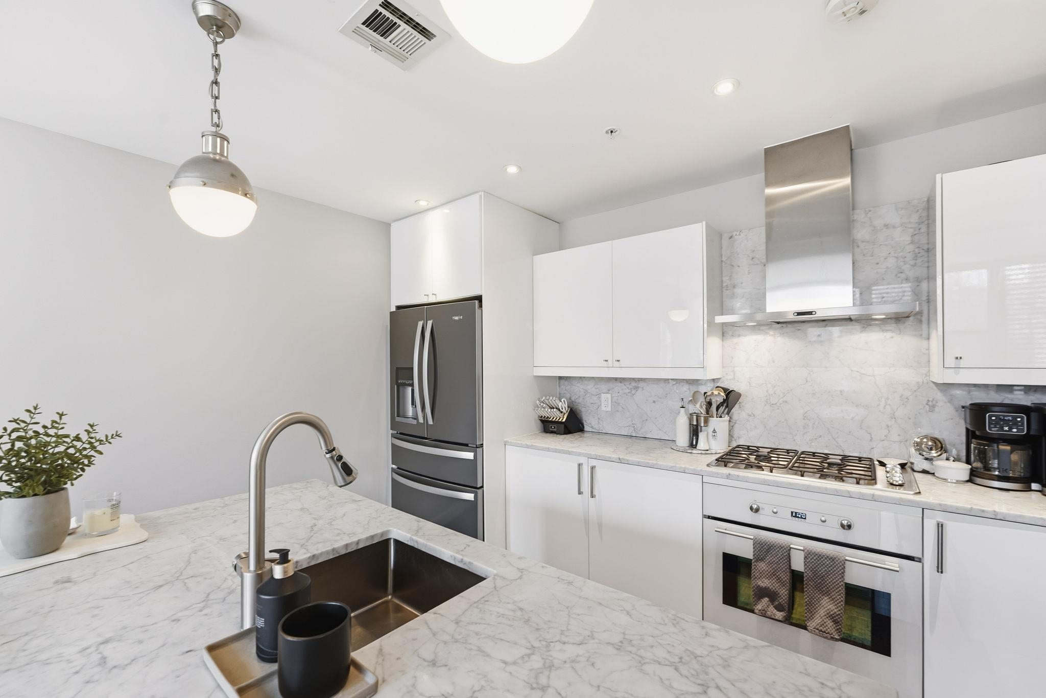 93 BRIGHT ST #2