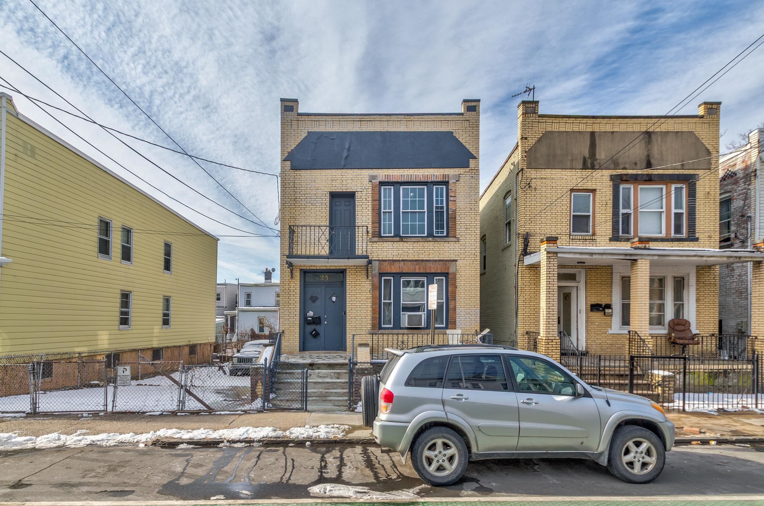 25 BARTHOLDI AVE