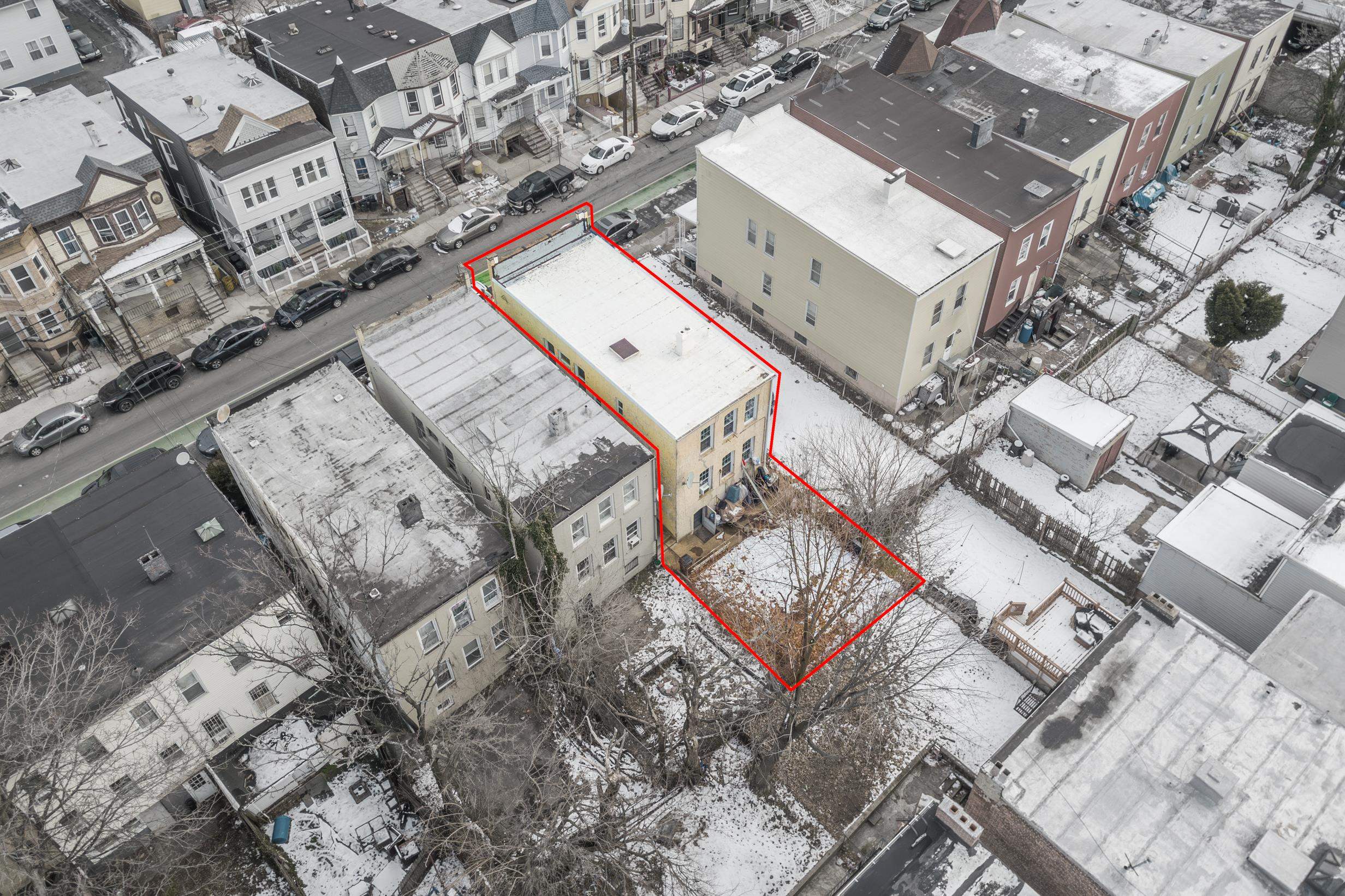 25 BARTHOLDI AVE