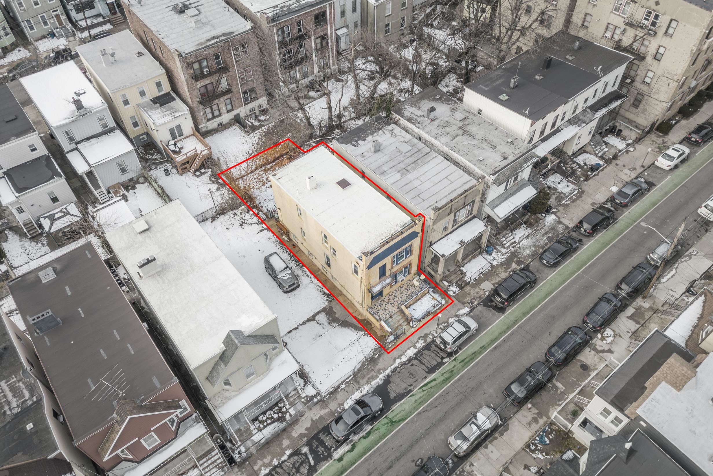 25 BARTHOLDI AVE