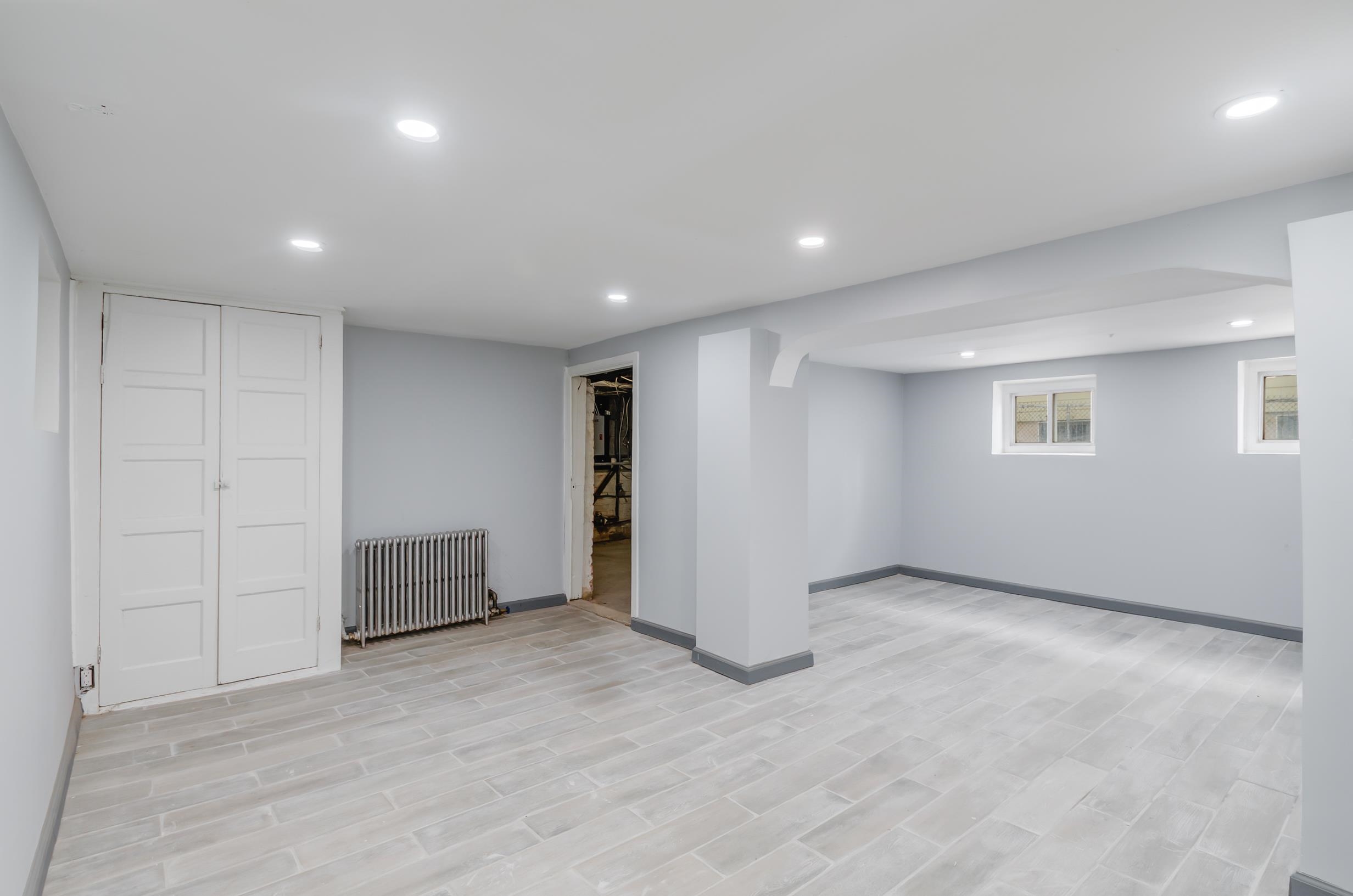 25 BARTHOLDI AVE