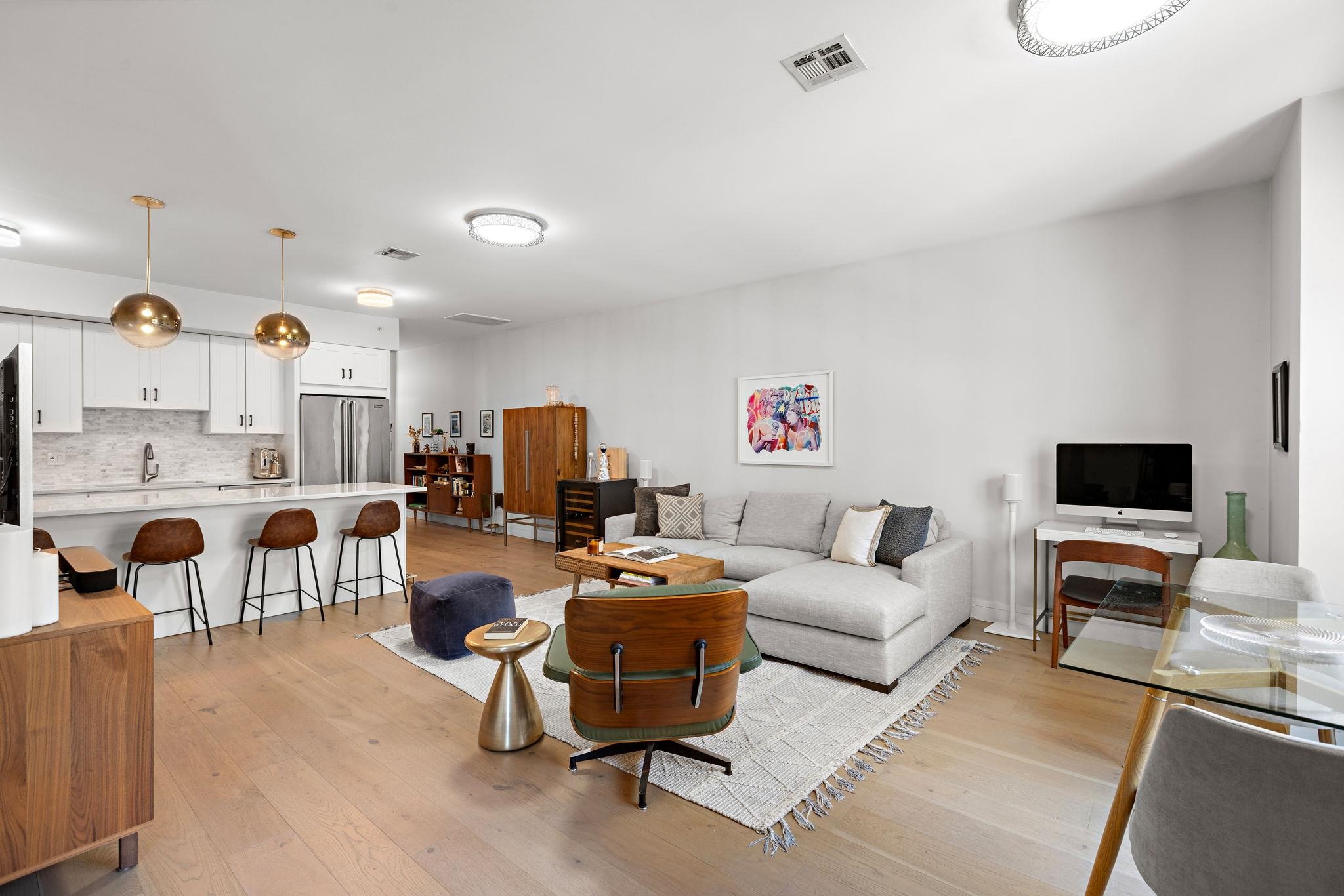 52 SHERMAN AVE Unit: 3