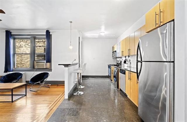 260 HARRISON AVE #505