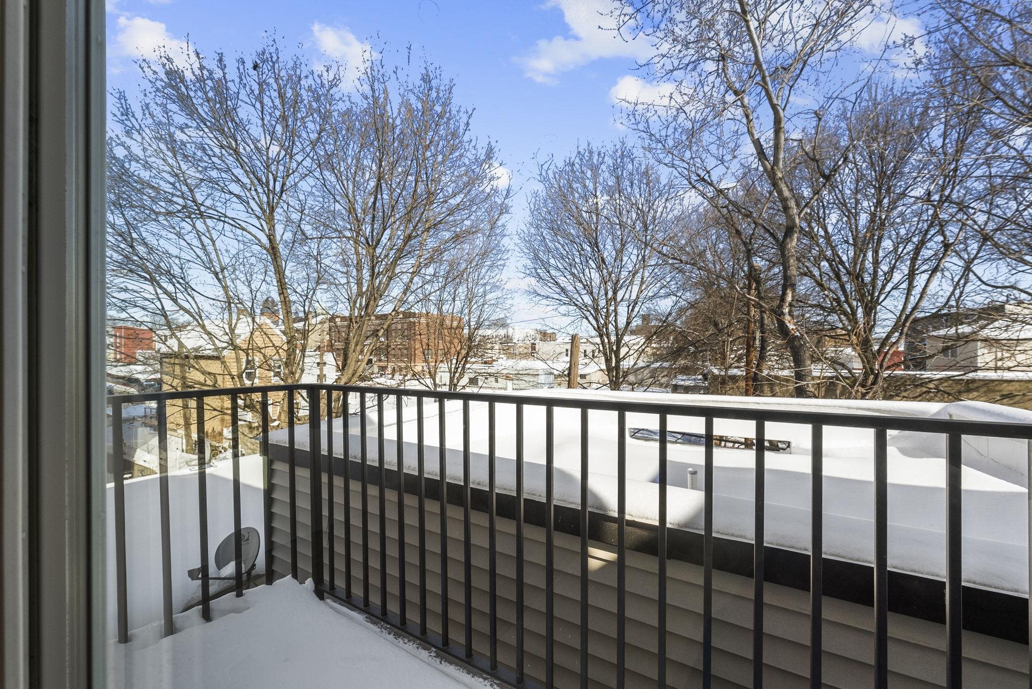 600 BRAMHALL AVE #2