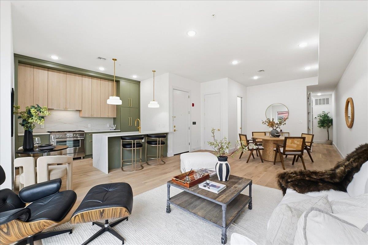 100 WEBSTER AVE - Photo 3