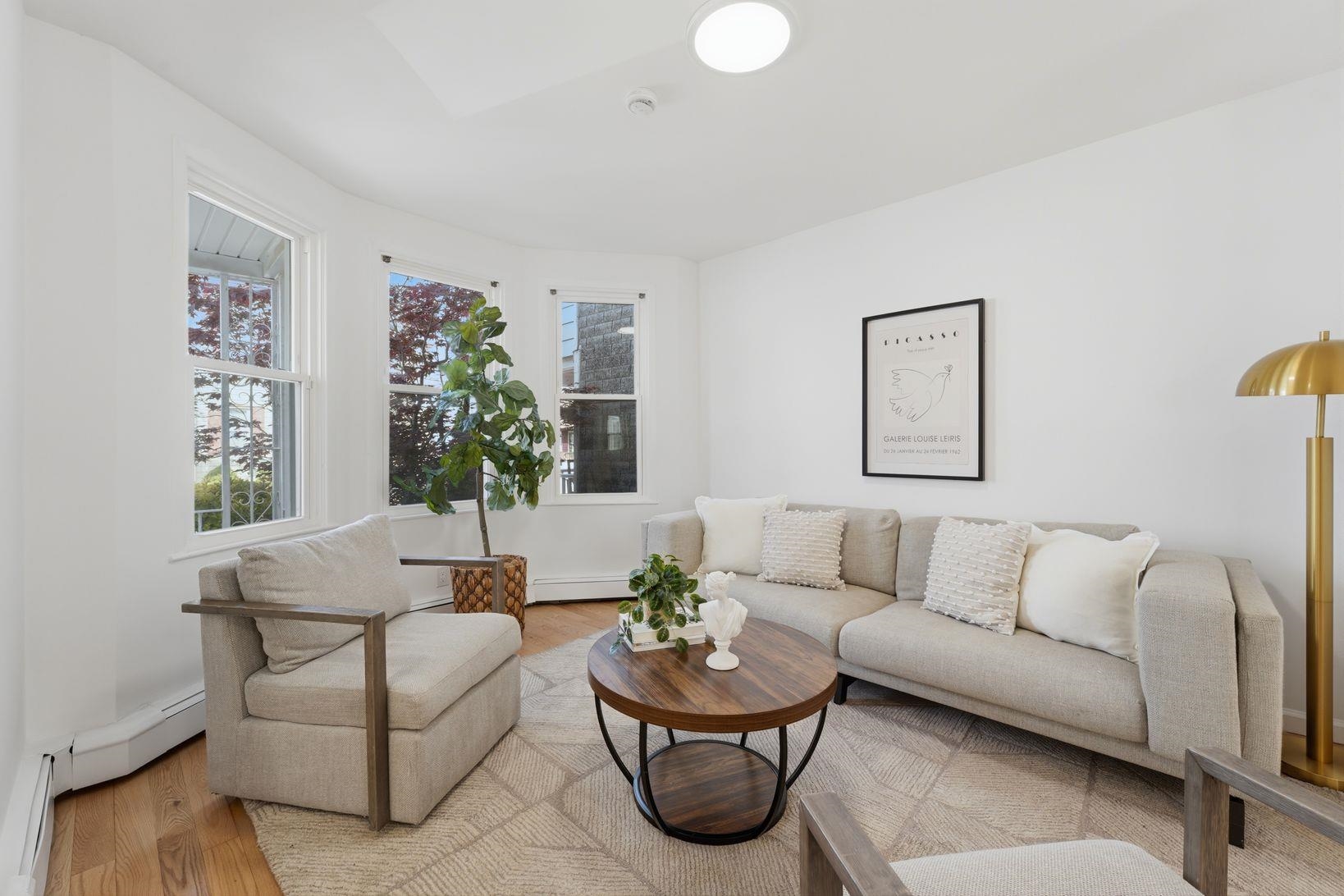 138 LEXINGTON AVE - Photo 4
