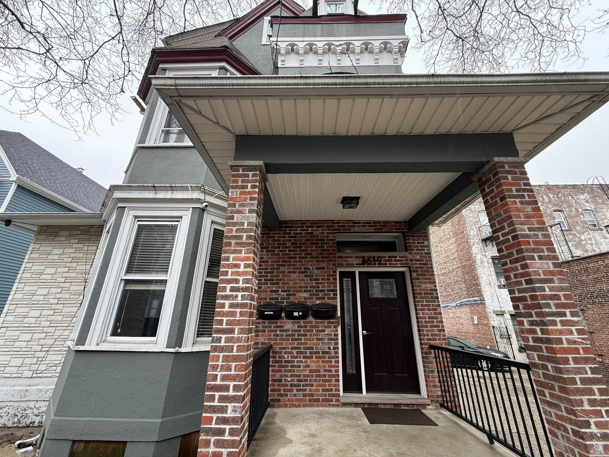 4619 PARK AVE - Photo 1