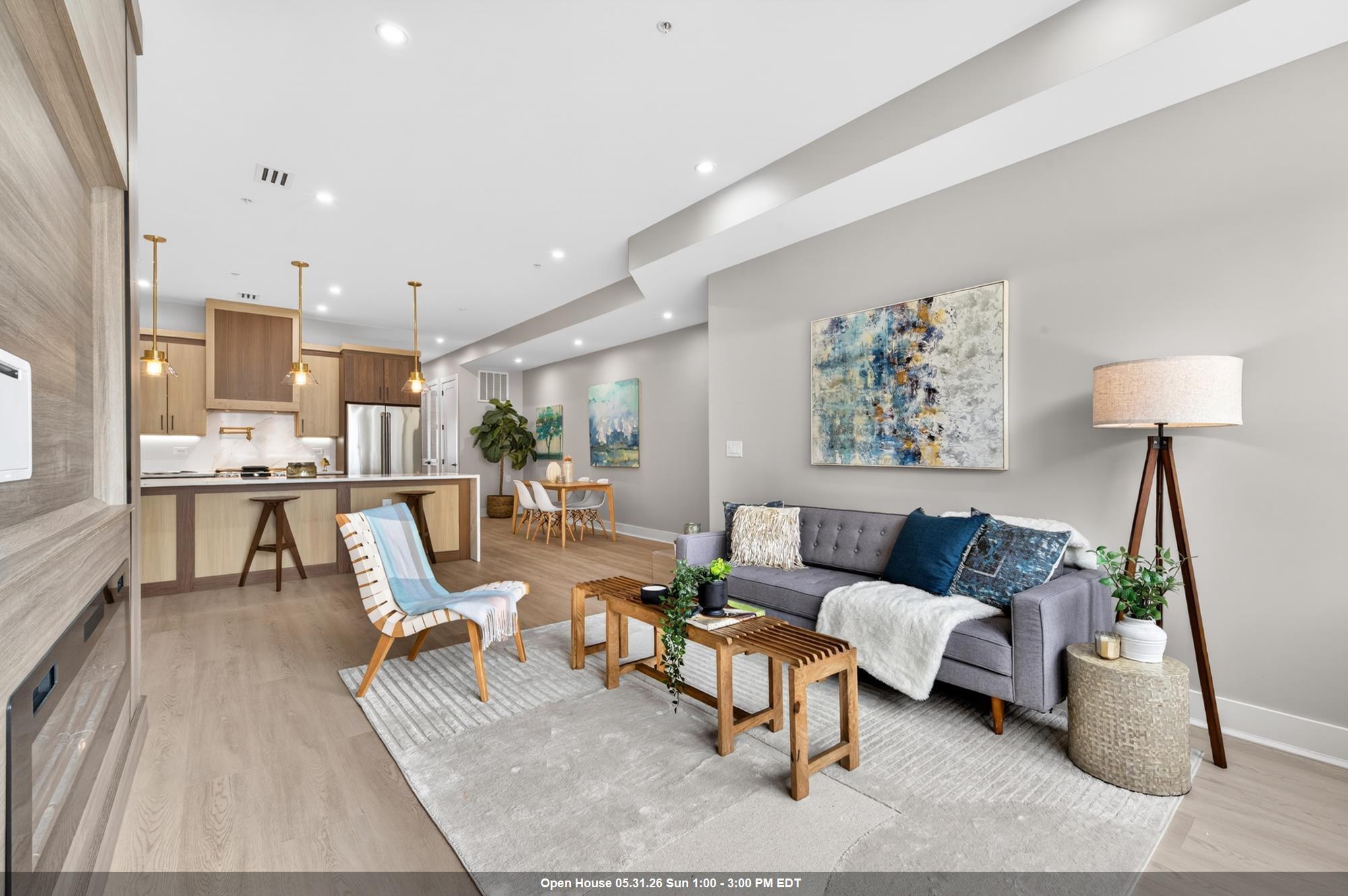 172 GRIFFITH ST - Photo 1
