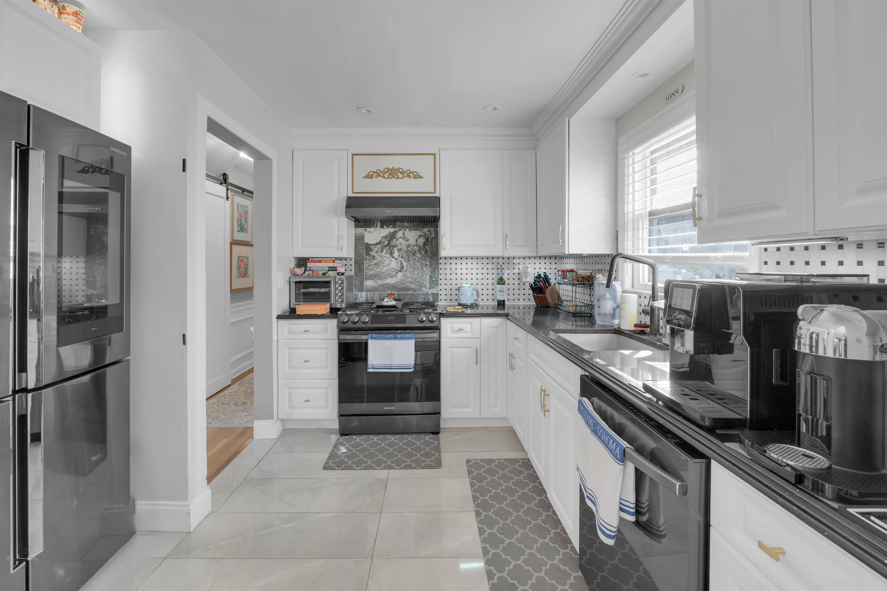 170 TENAFLY RD - Photo 5