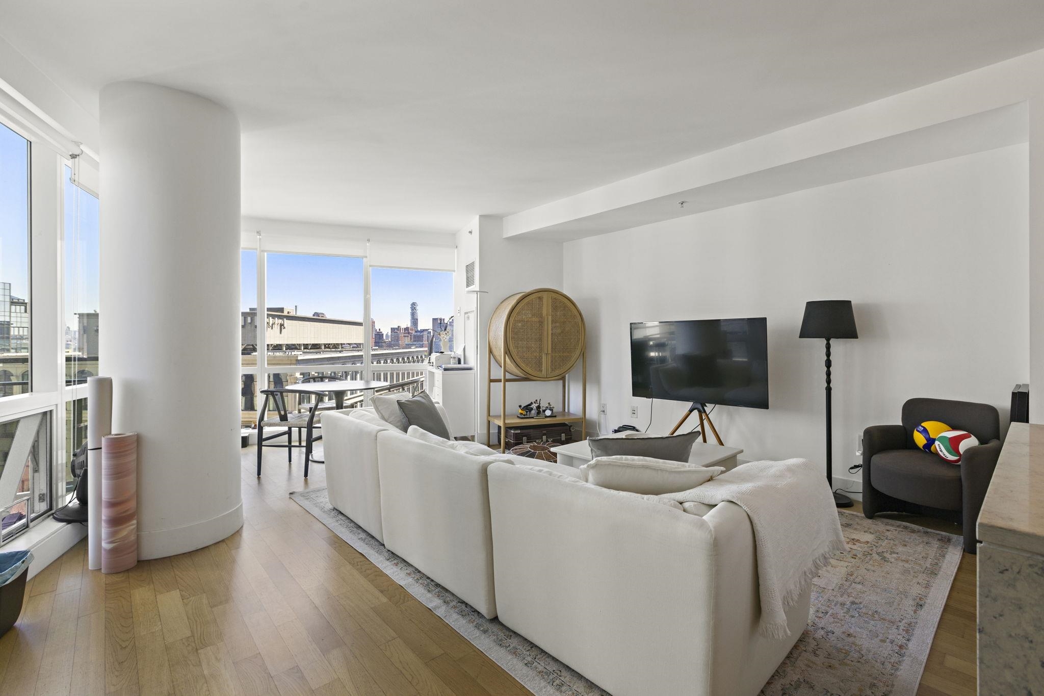 77 HUDSON ST - Photo 3