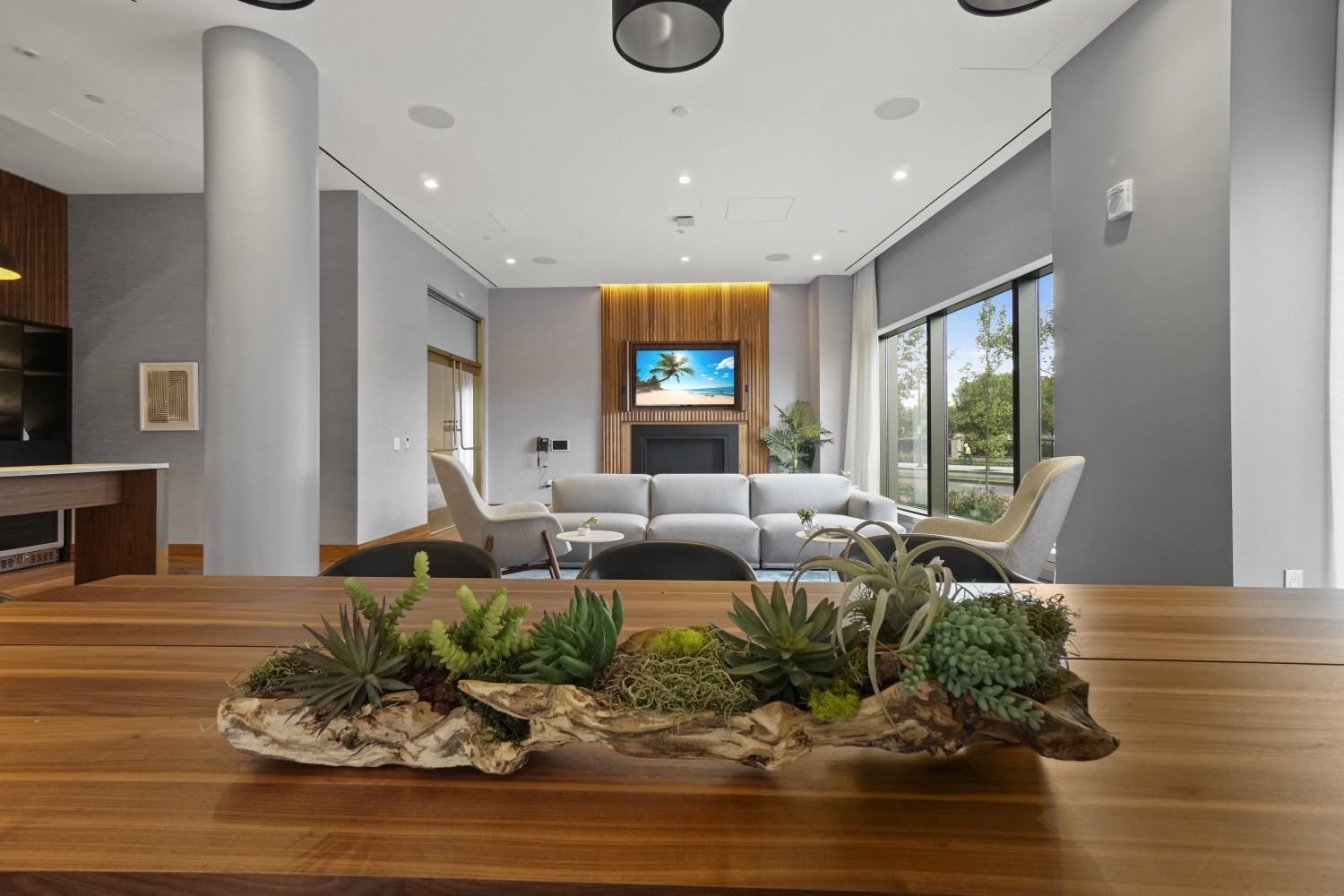75 PARK LANE SOUTH #1102
