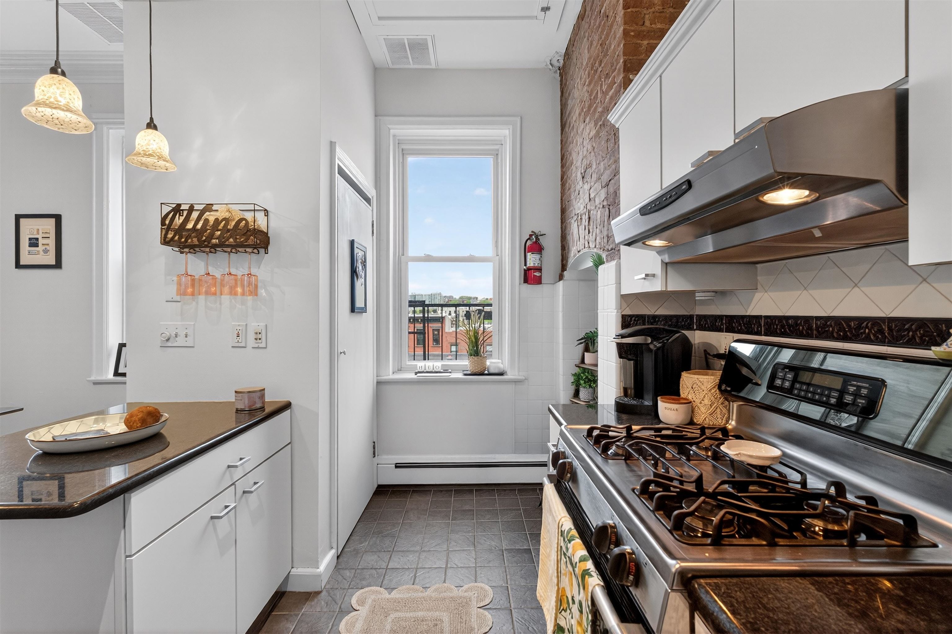 812 WASHINGTON ST #5