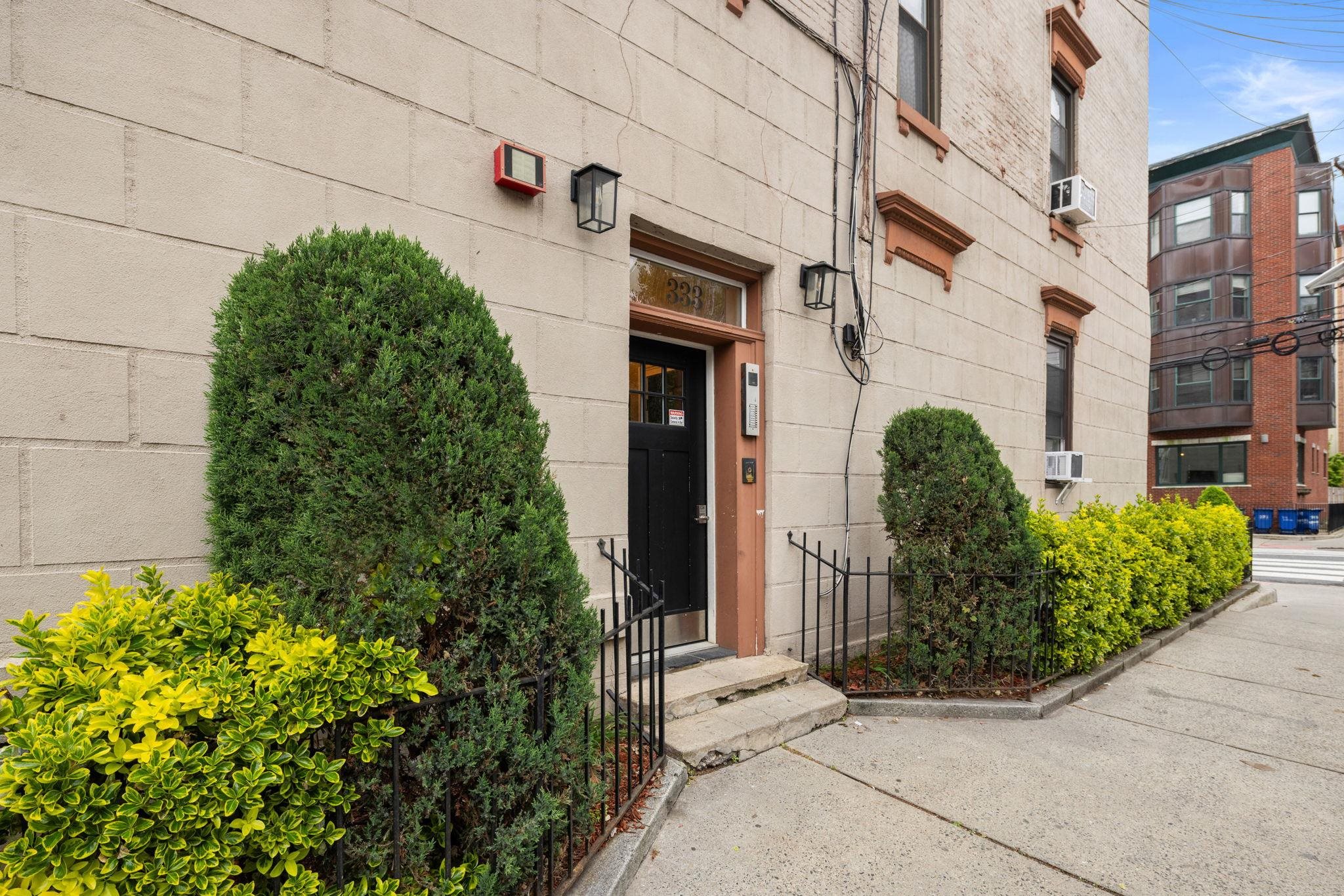 333 MONROE ST #3A