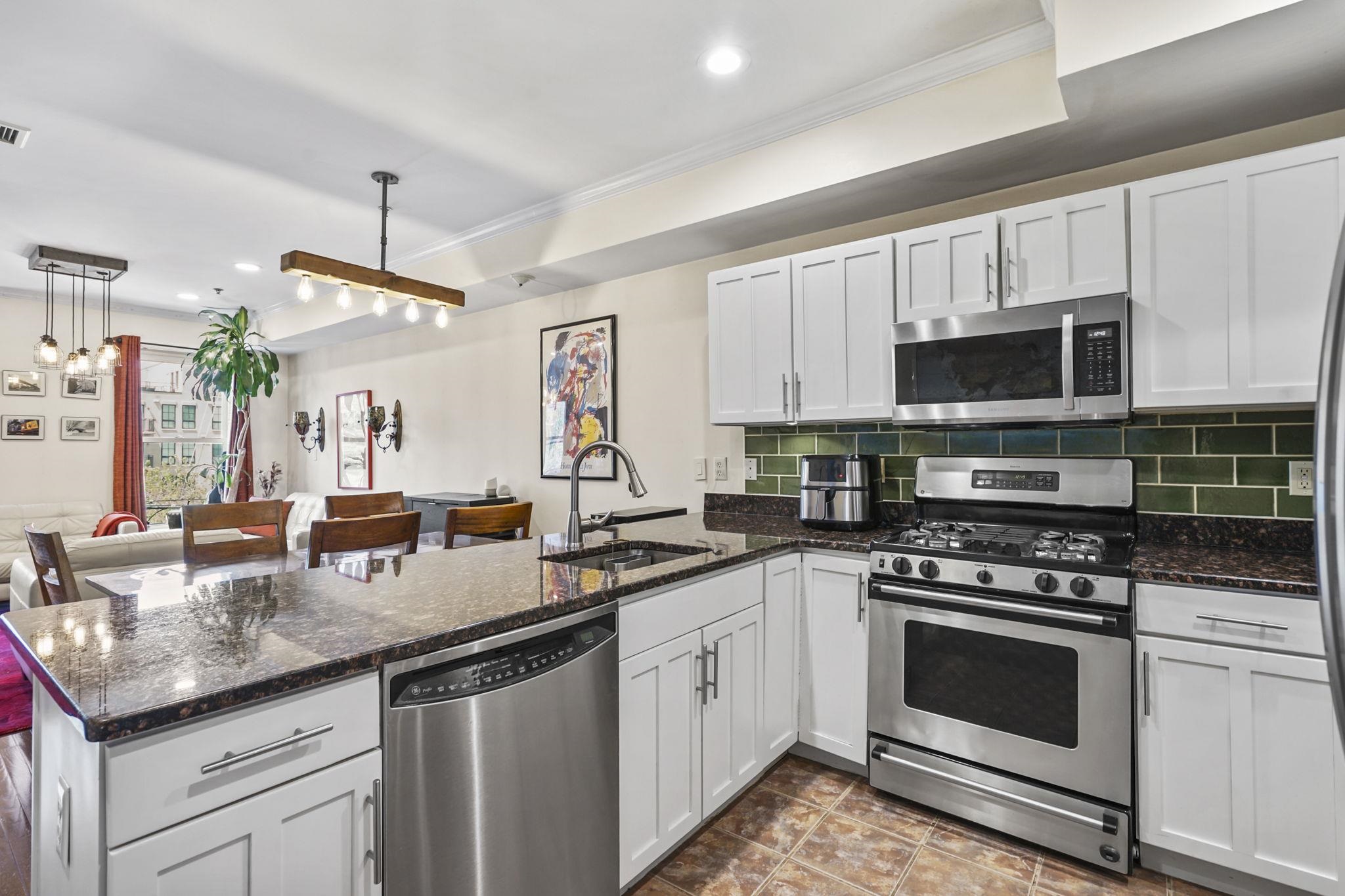 87 JACKSON ST #4B