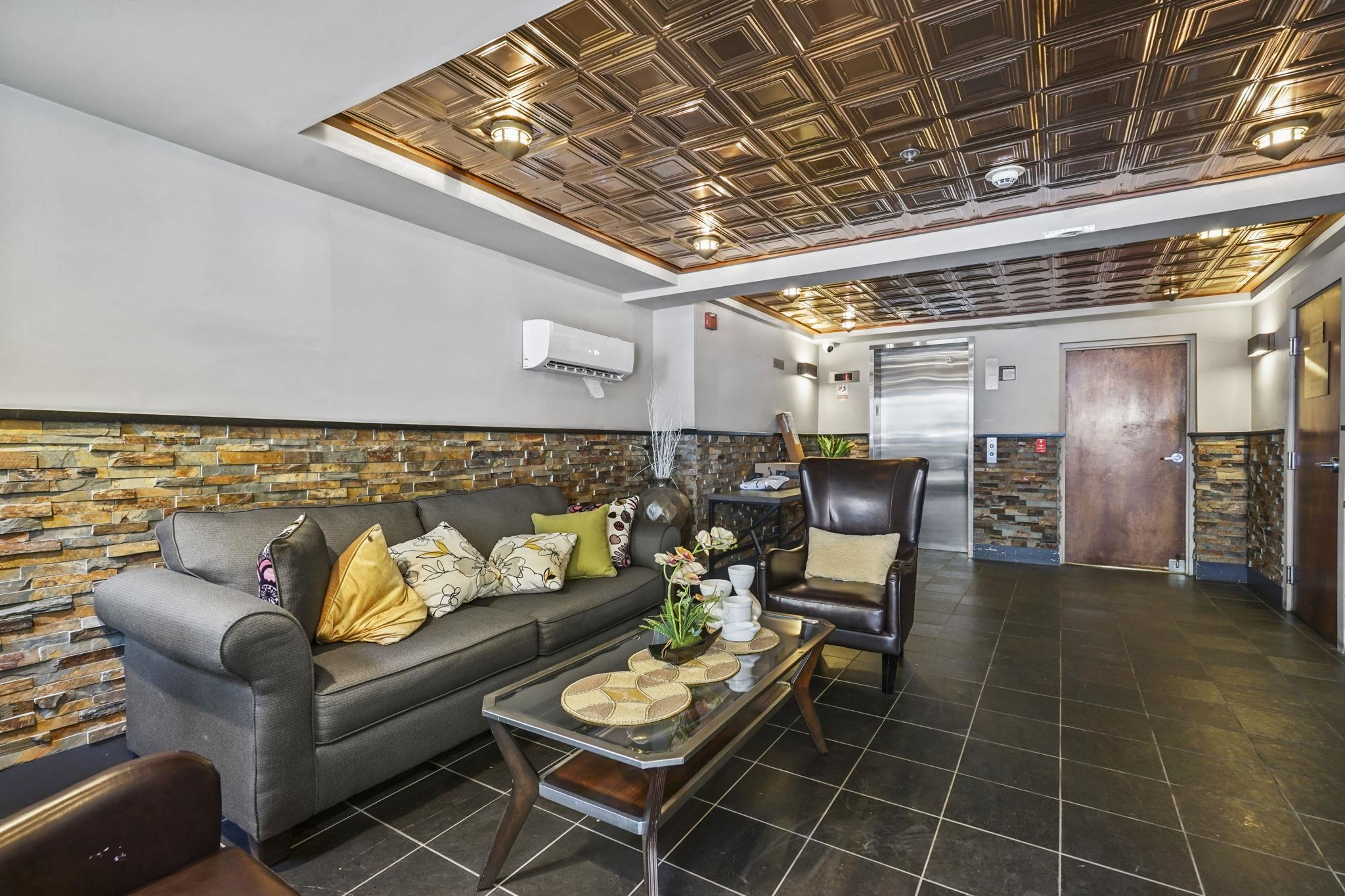 87 JACKSON ST #4B