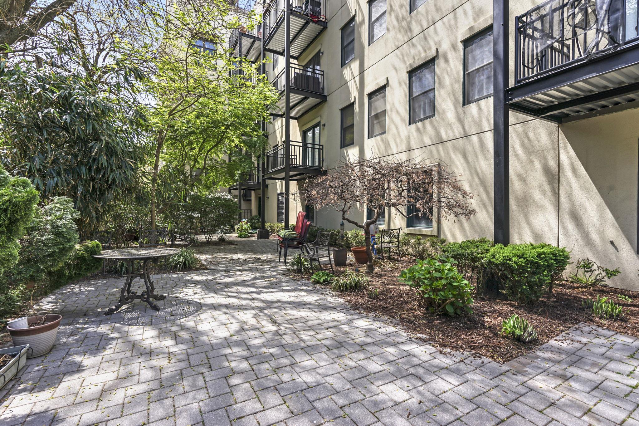 87 JACKSON ST #4B