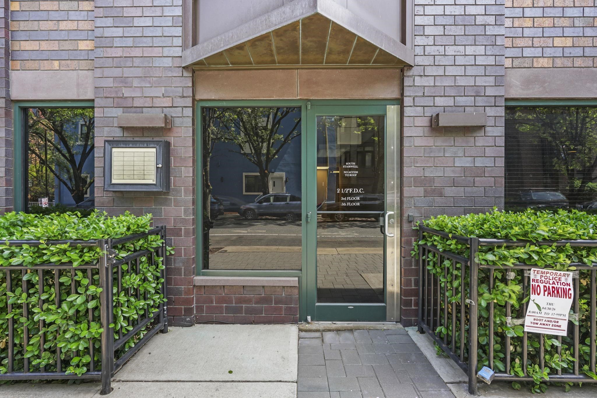87 JACKSON ST #4B