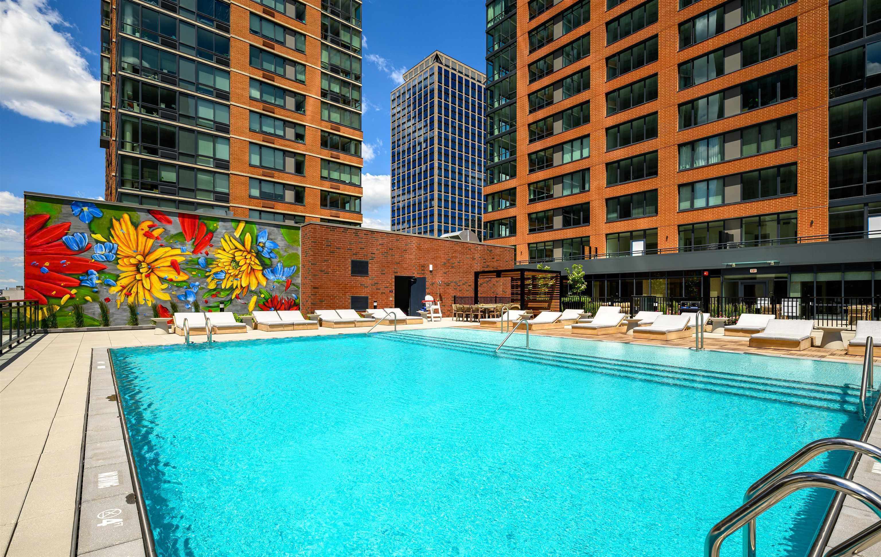 155 BAY ST #2008