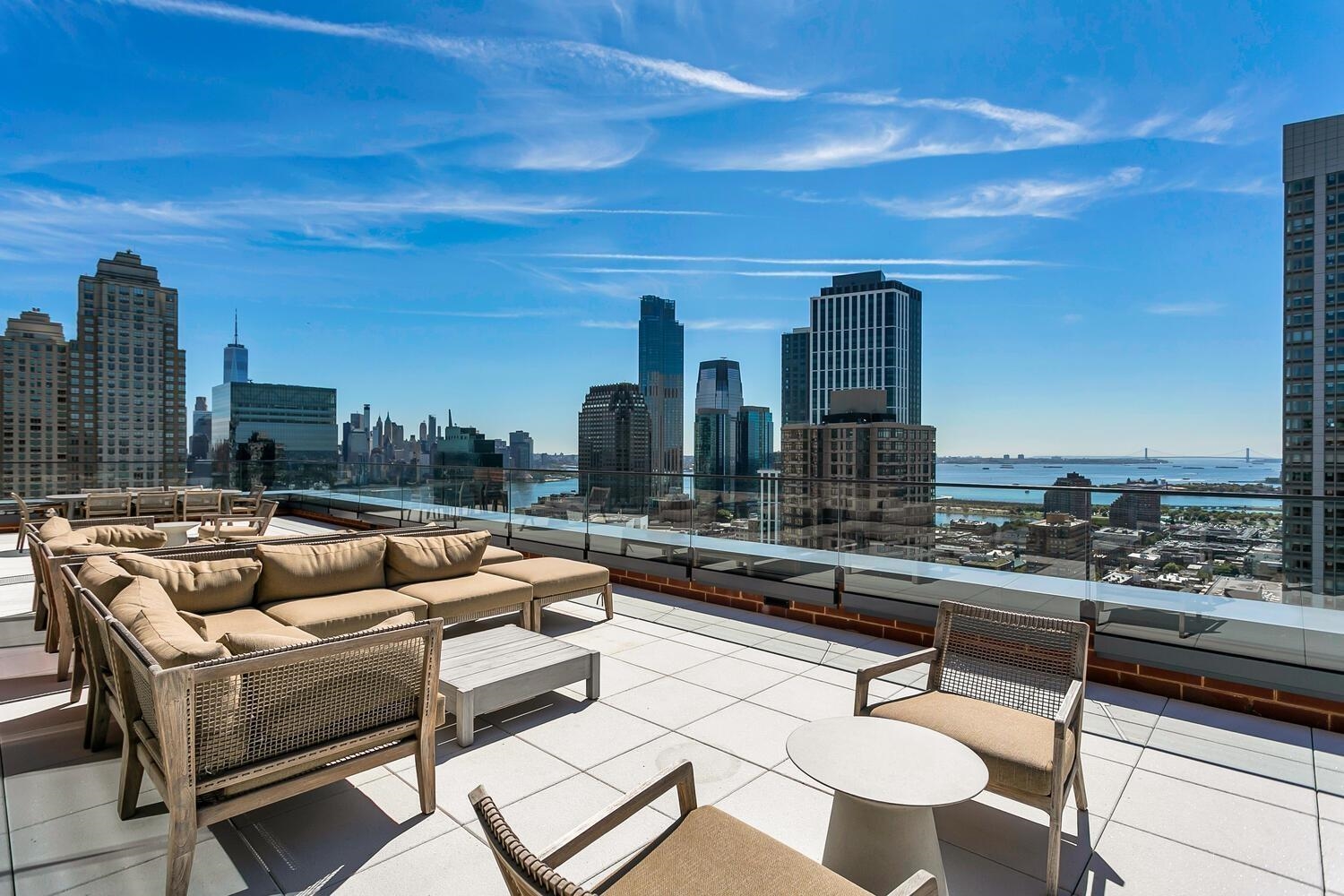 155 BAY ST #2008