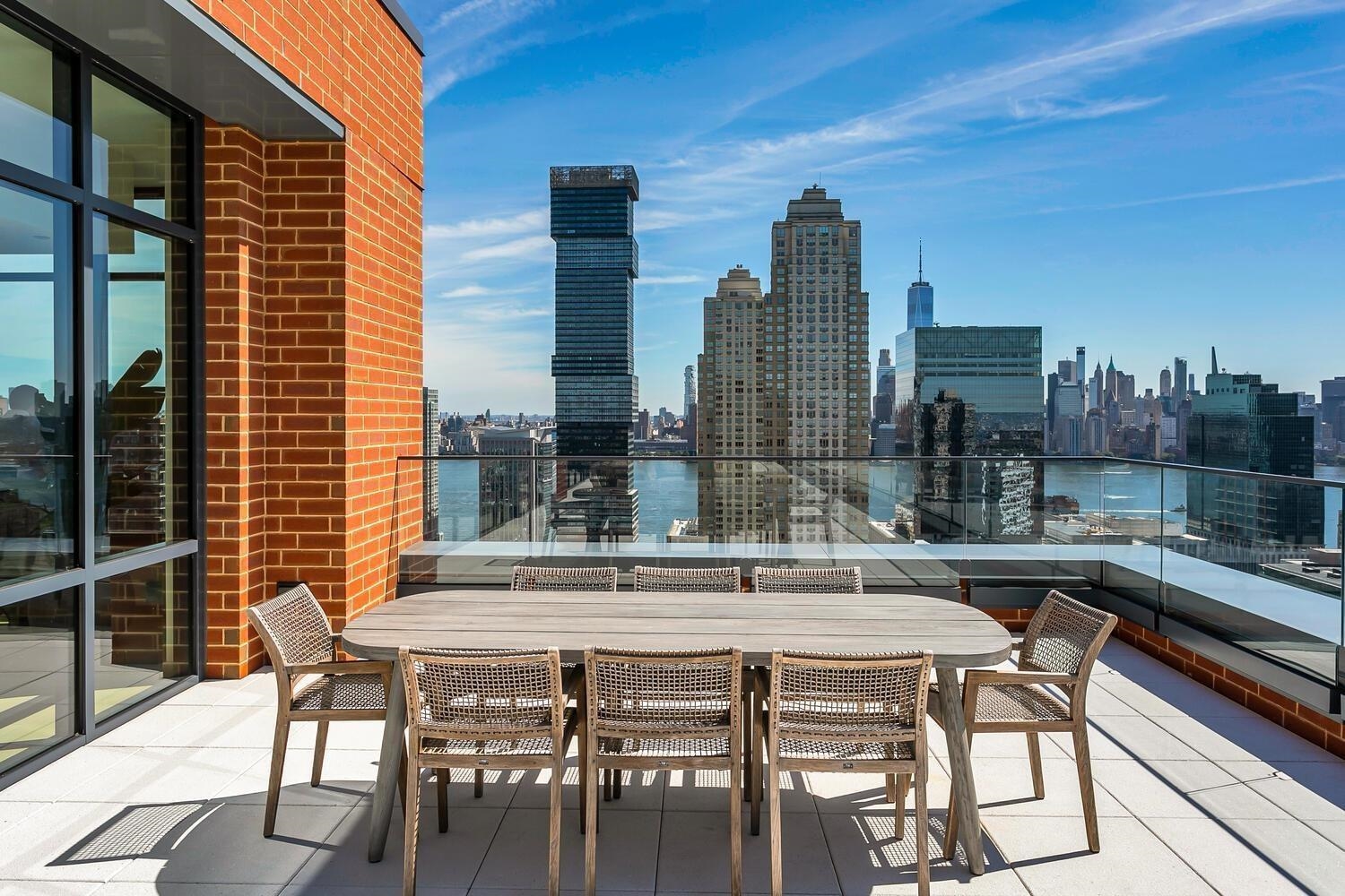 155 BAY ST #2008
