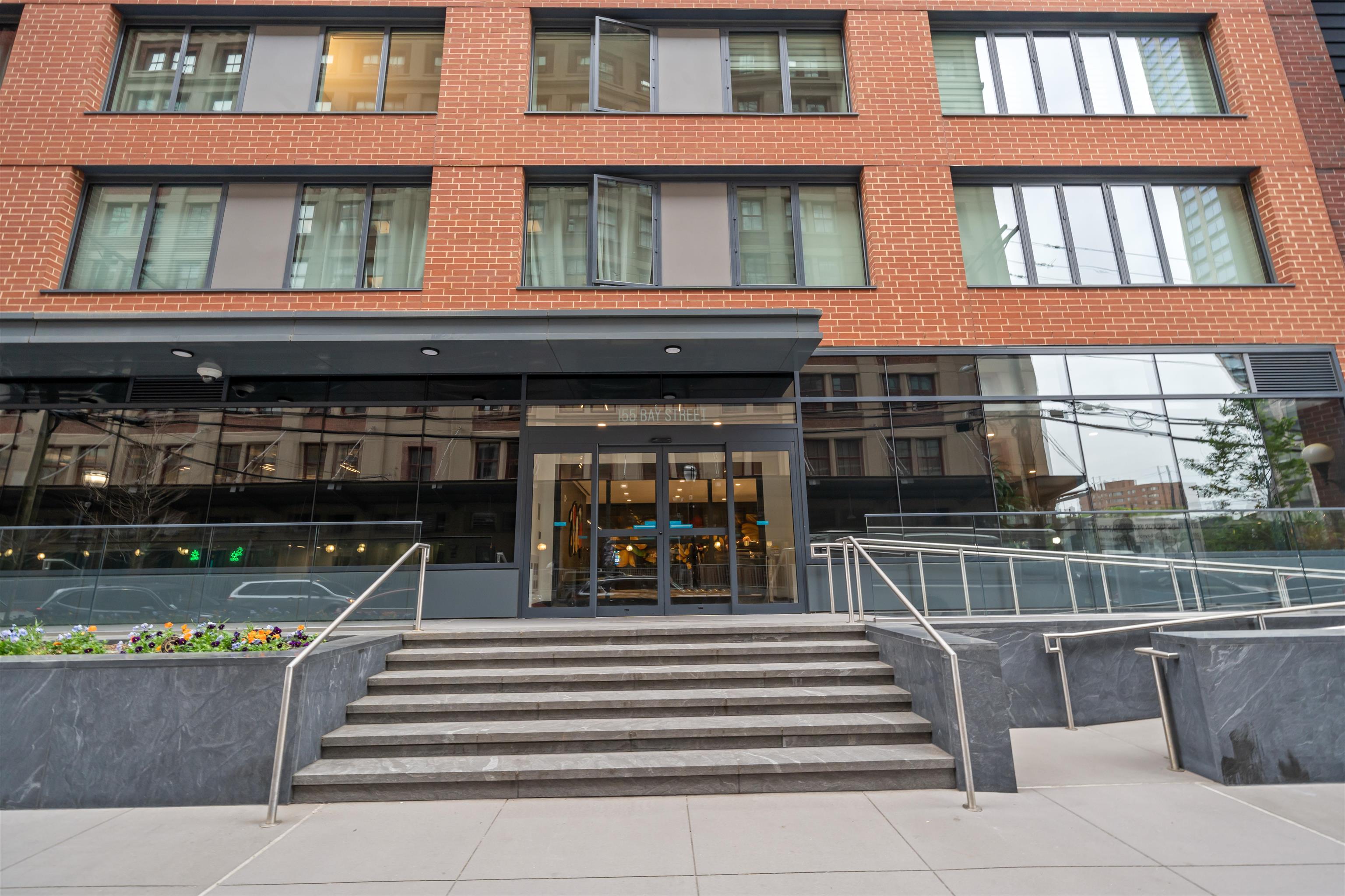 155 BAY ST #2008