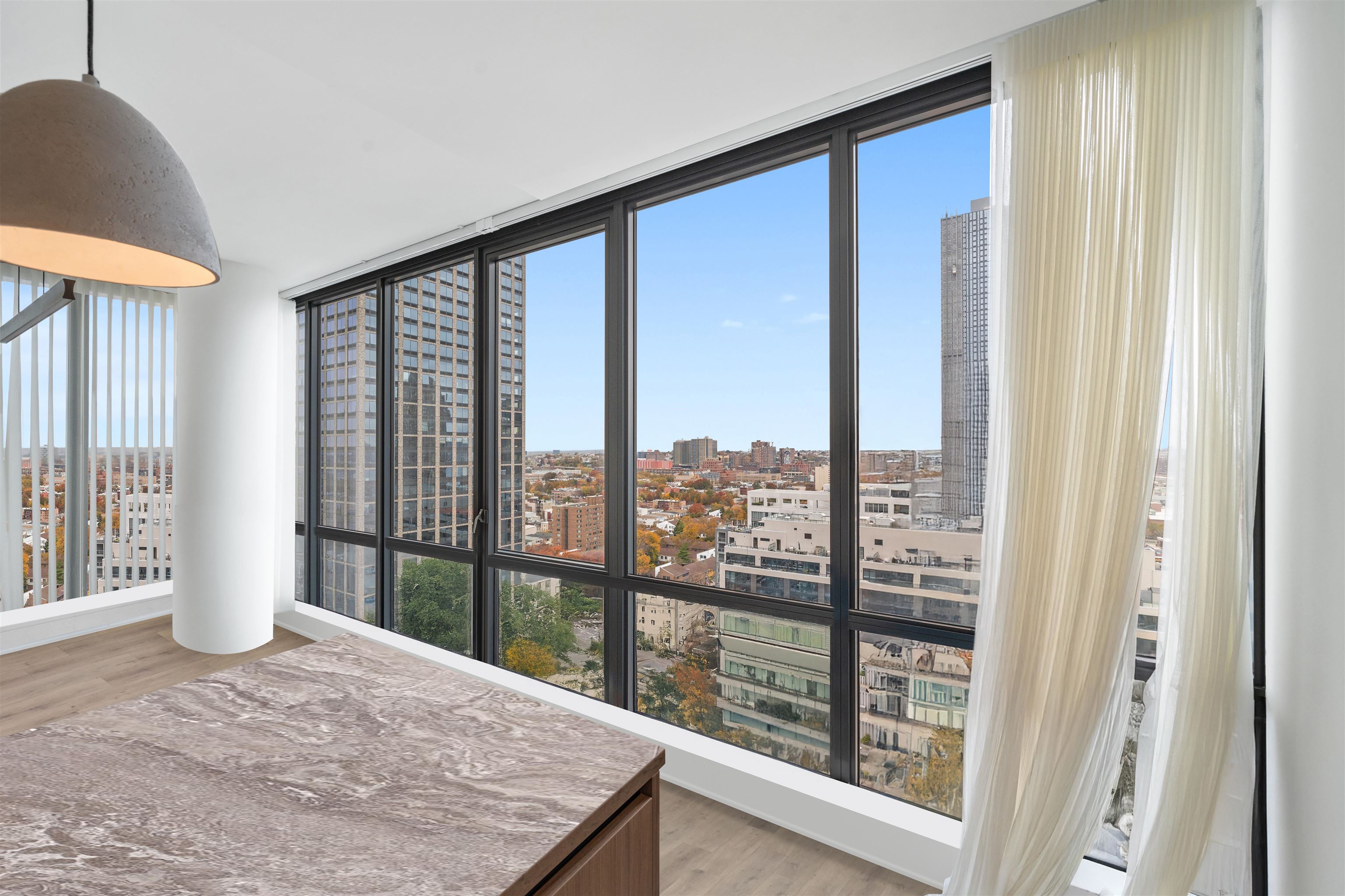 155 BAY ST #2008