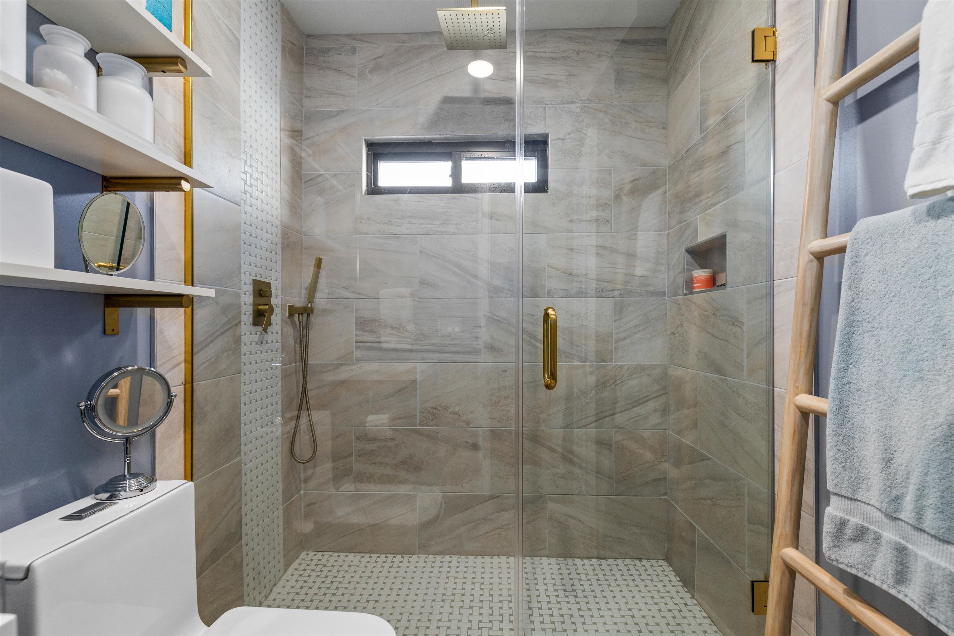 41 BEACON AVE #2