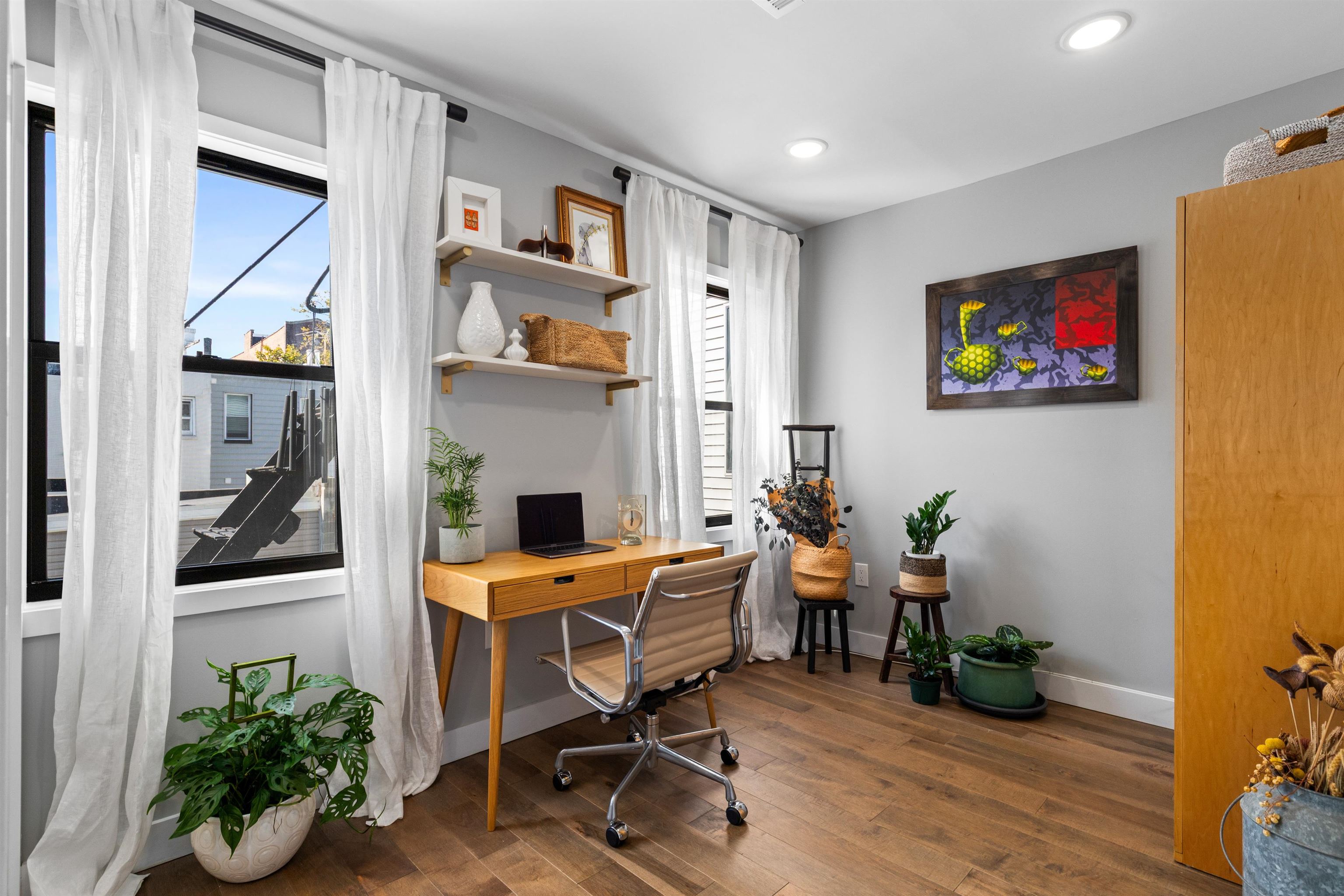 41 BEACON AVE #2