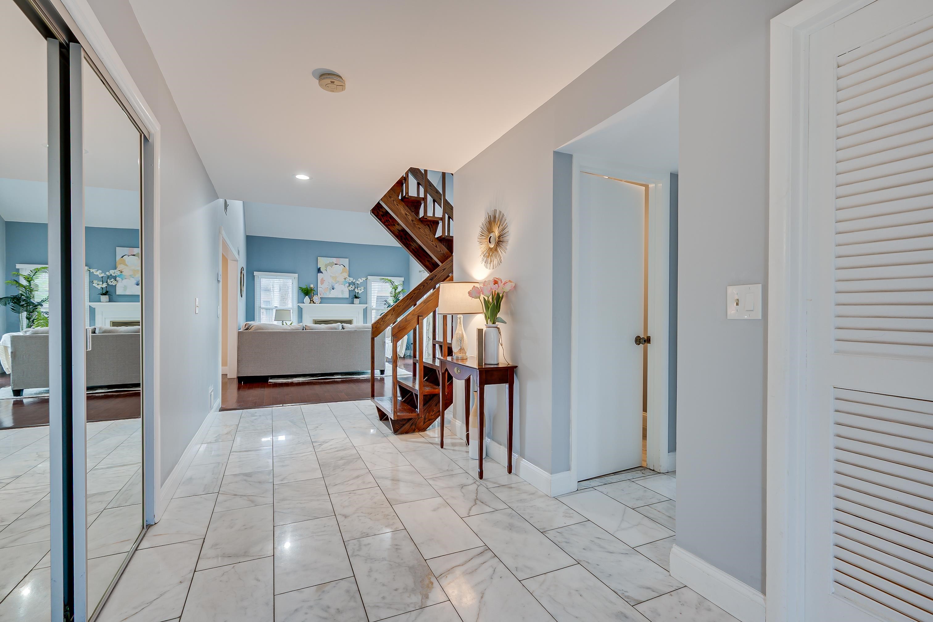 138 OAKMONT CT - Photo 3